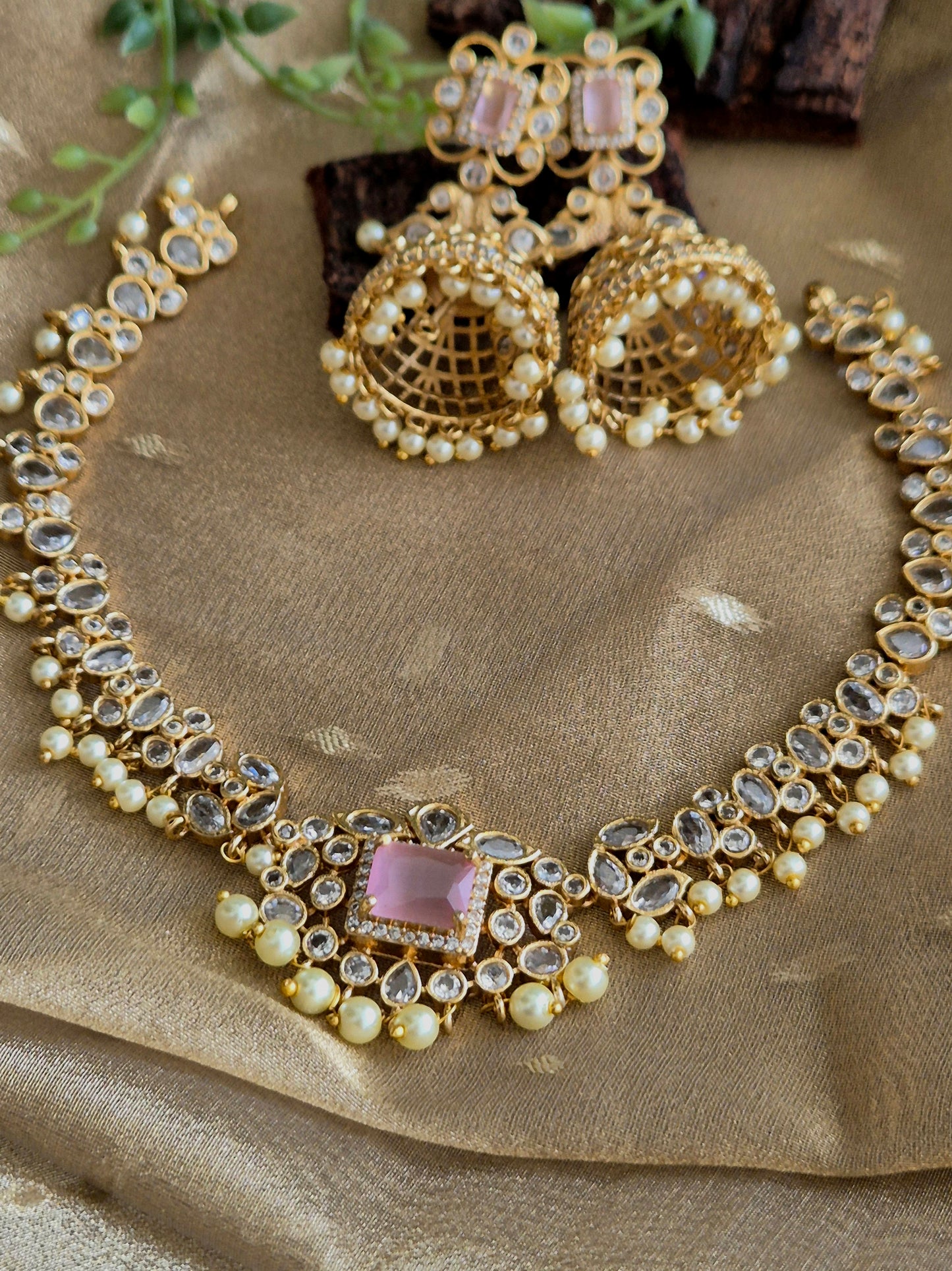 Neeraja Kundan choker/Necklace