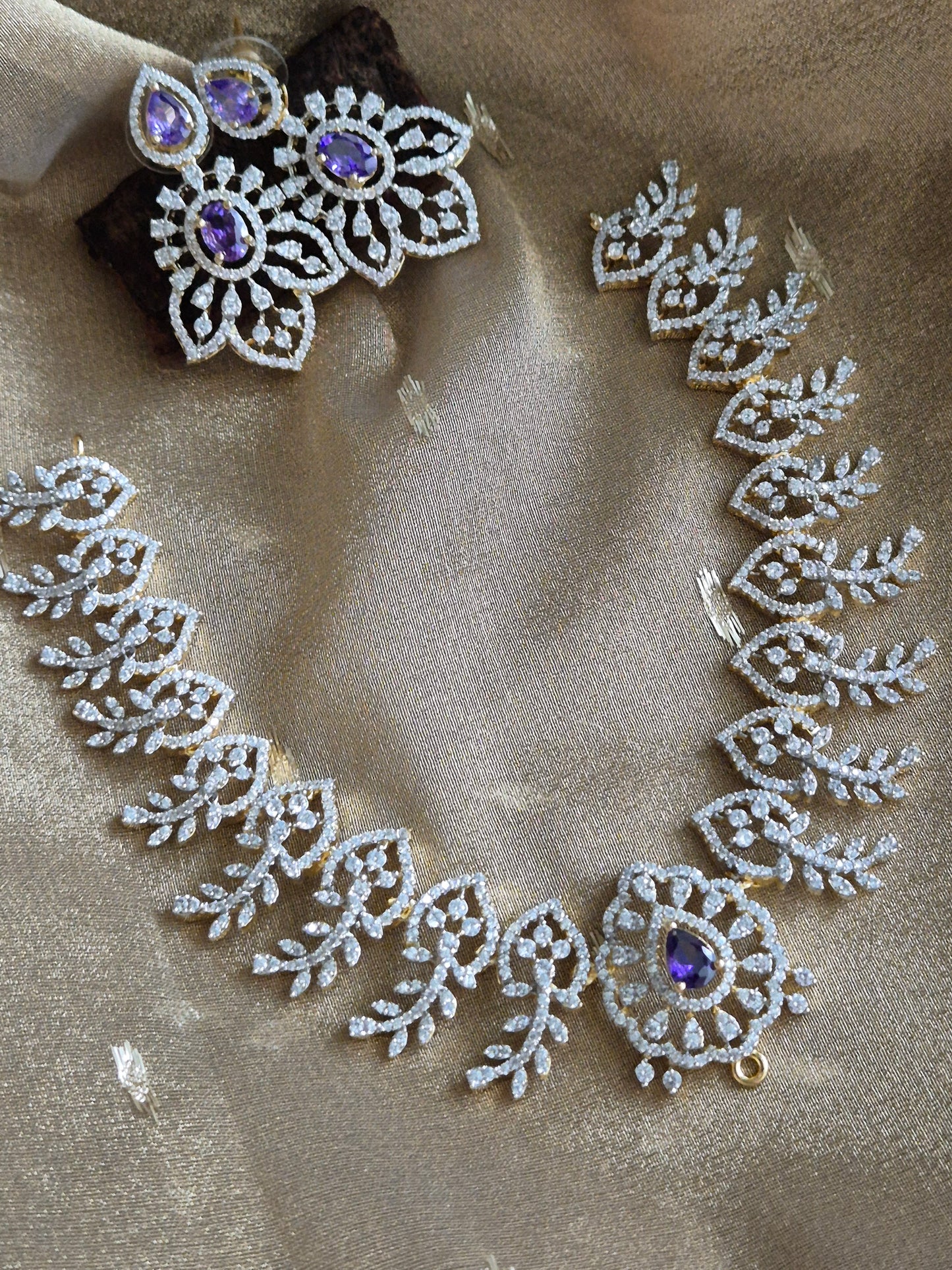 Vines AD Necklace with Removable Pendant