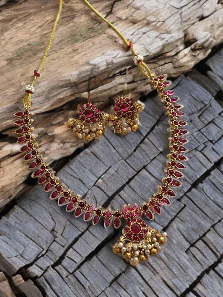 Anamika Palakka Necklace