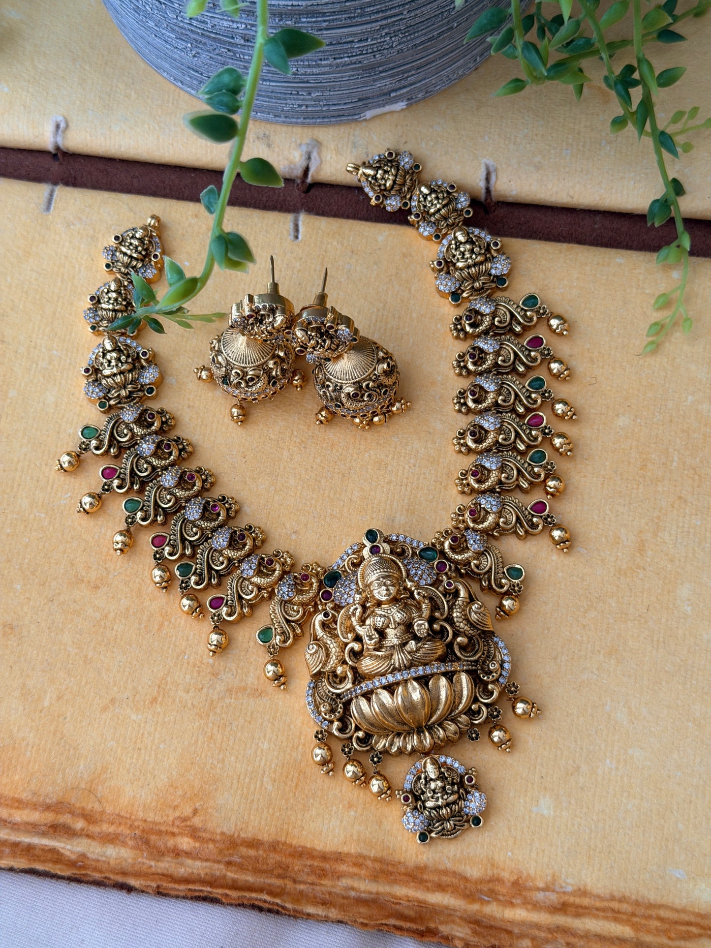Lalitha Devi Necklace set