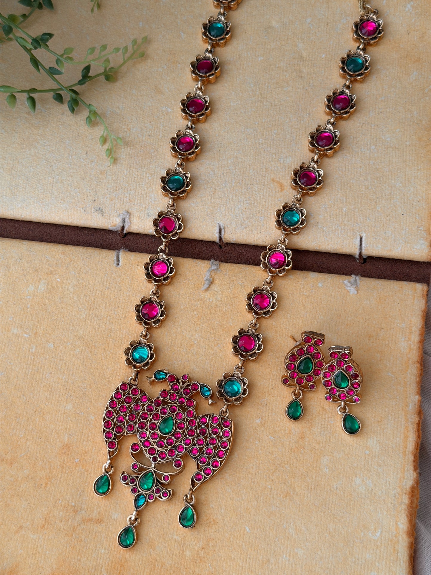 Amrithini kemp Haaram Set