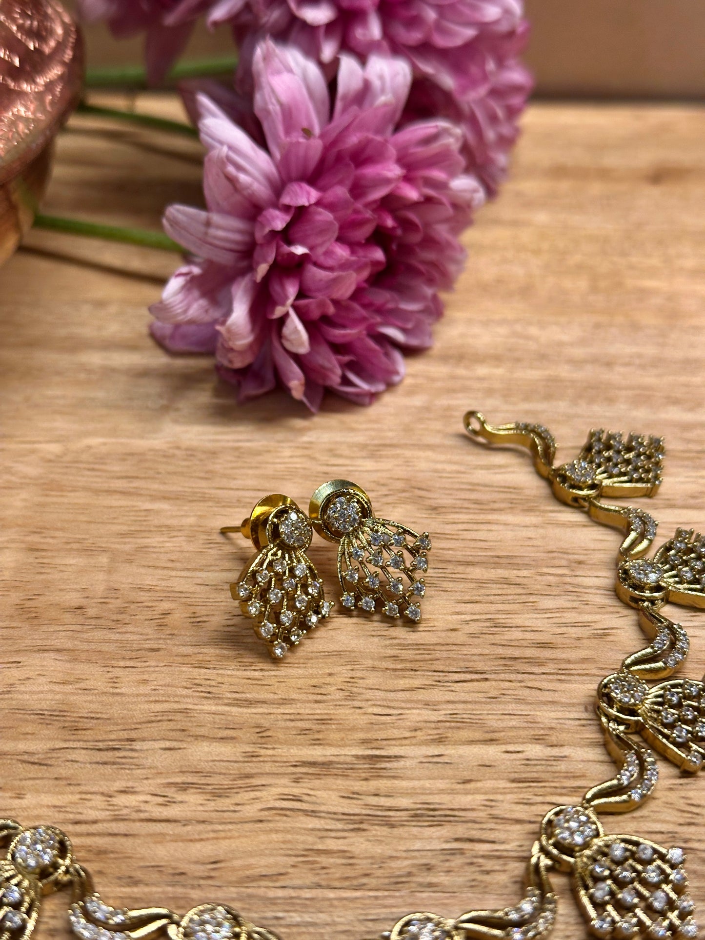Spaarika Diamond Necklace