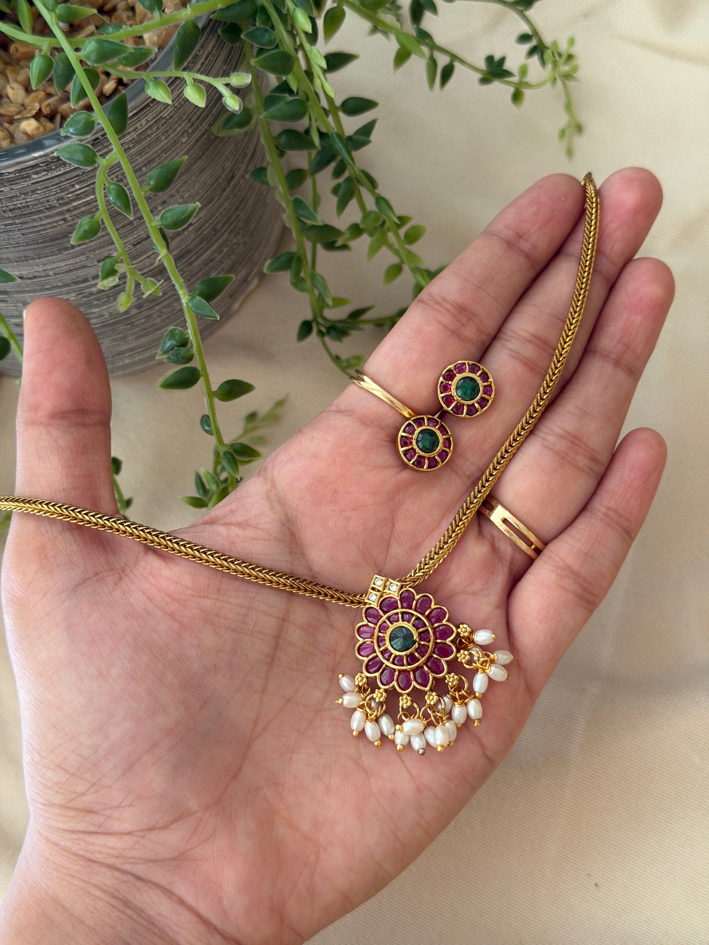 Kusumum Floral Attigai