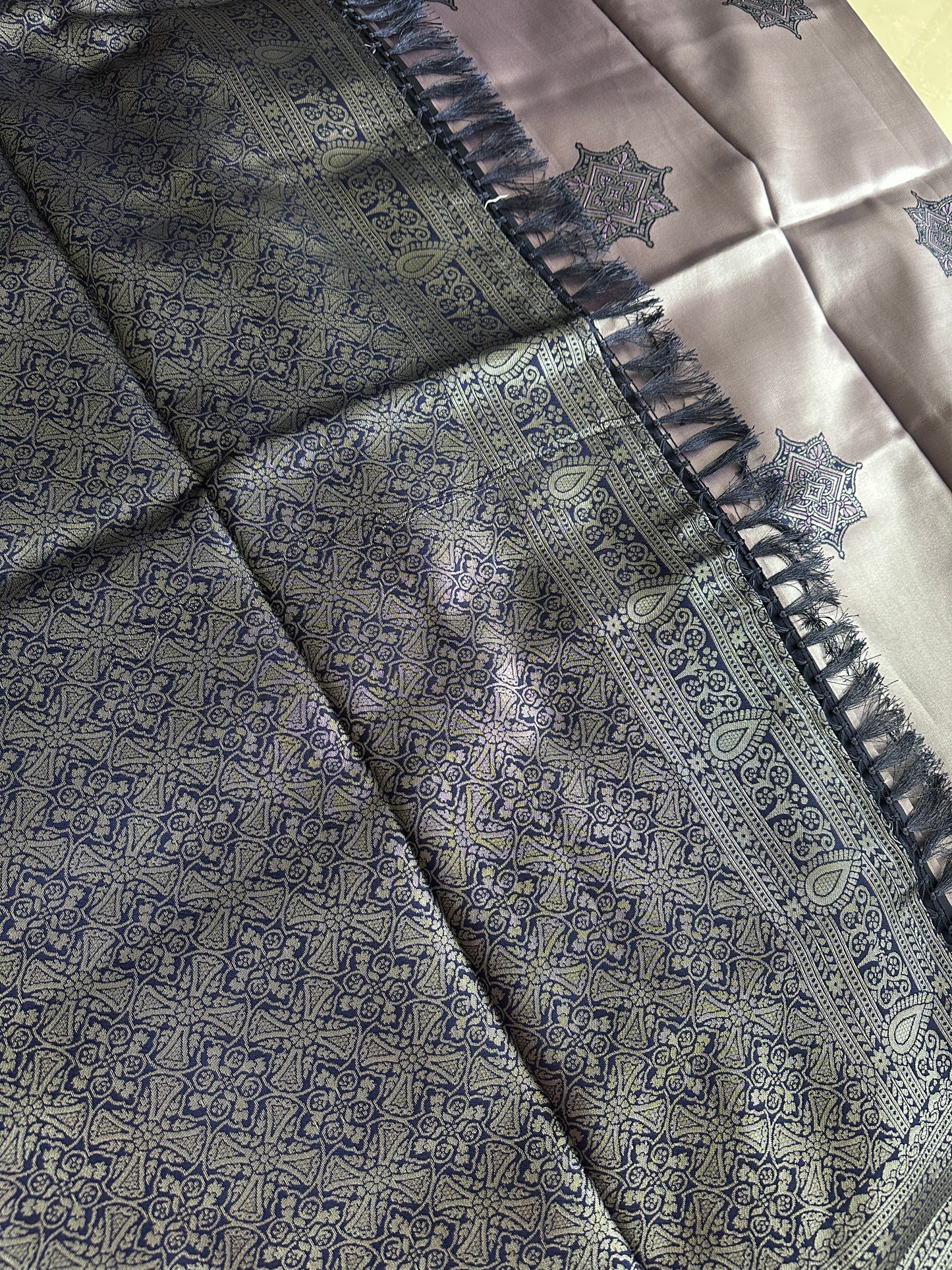 Lavender Kolam Butta Tissue Silk Saree