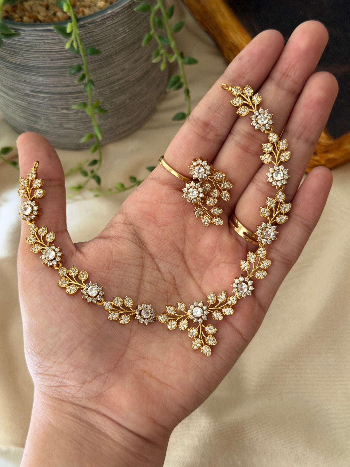 Carnation AD Necklace