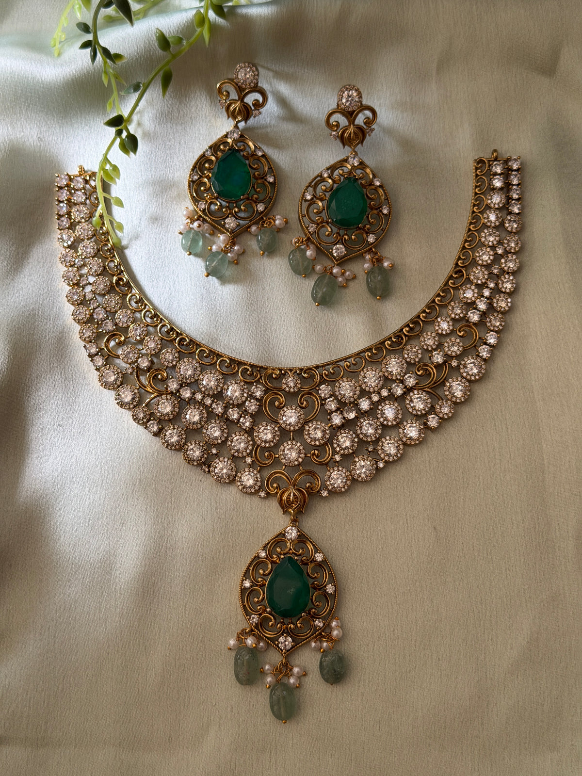 Victora Diamond Necklace