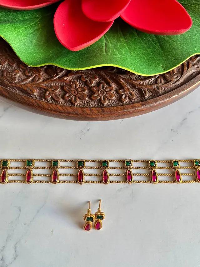 Kemp Choker Set