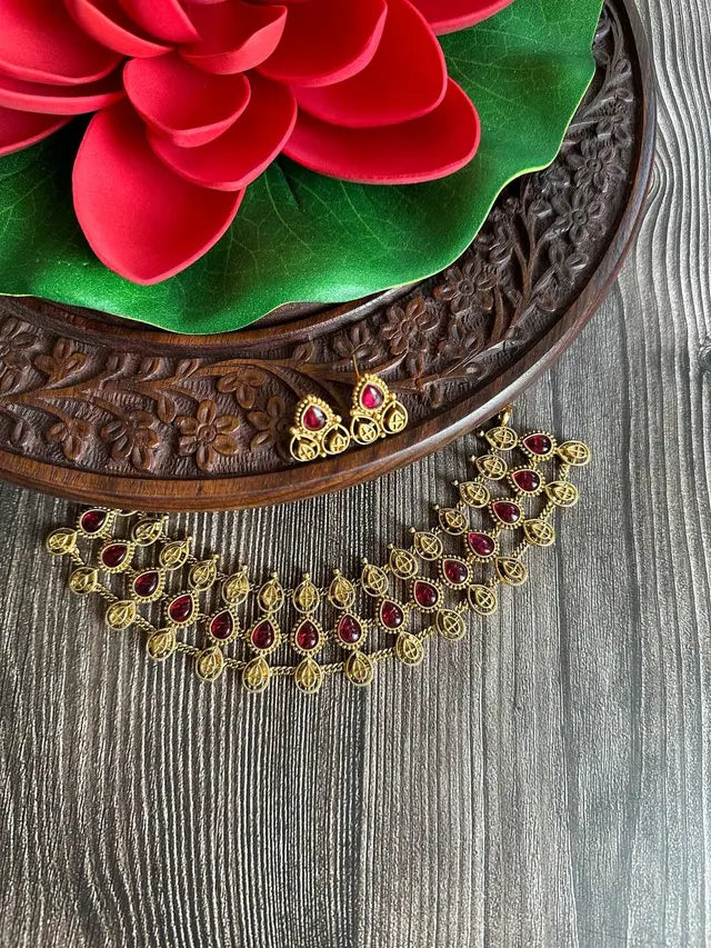 Layered coin Choker