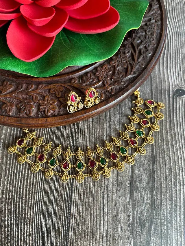 Layered coin Choker