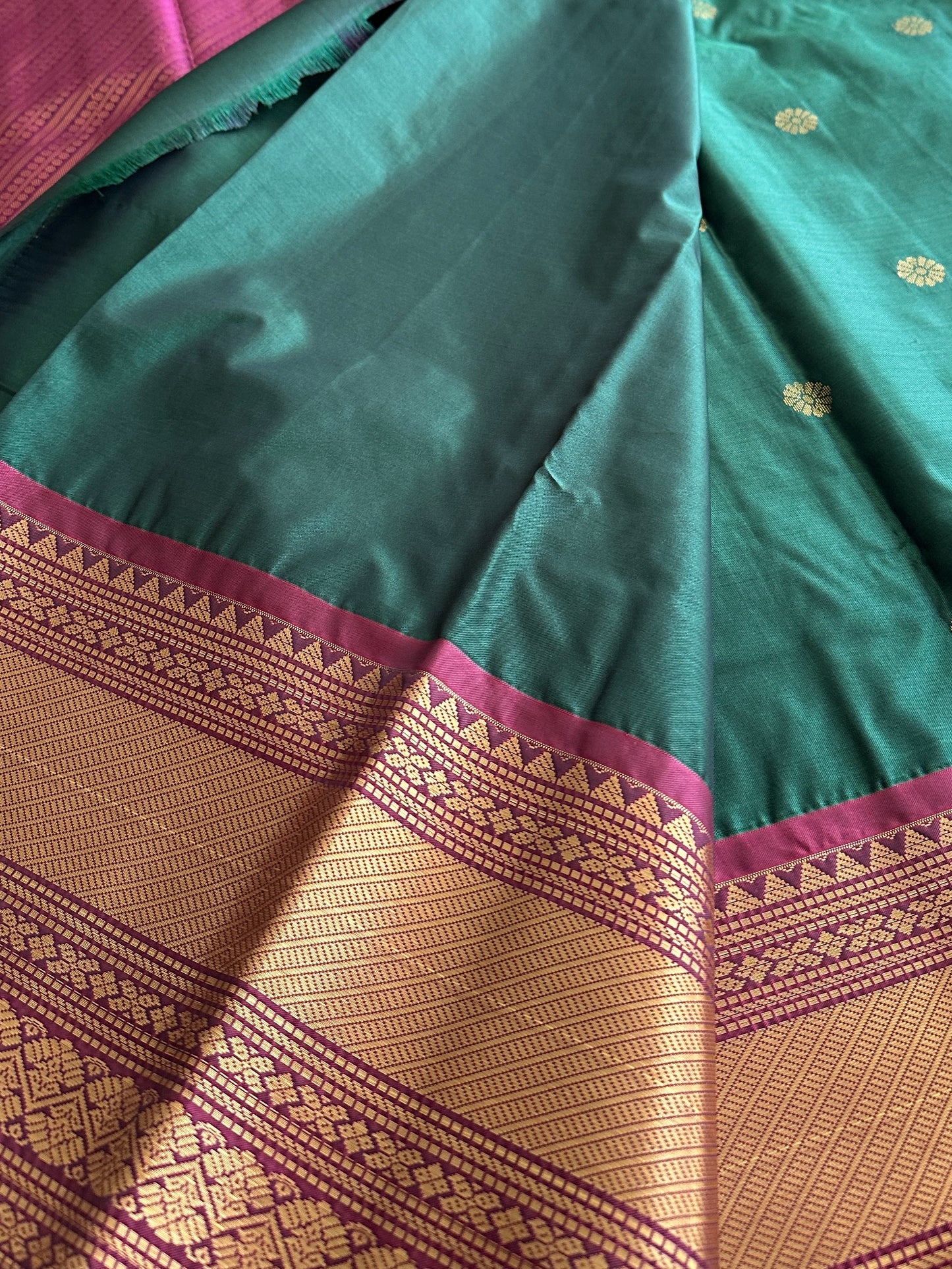 Ishaani Semi Kanchivaram Pattu Saree