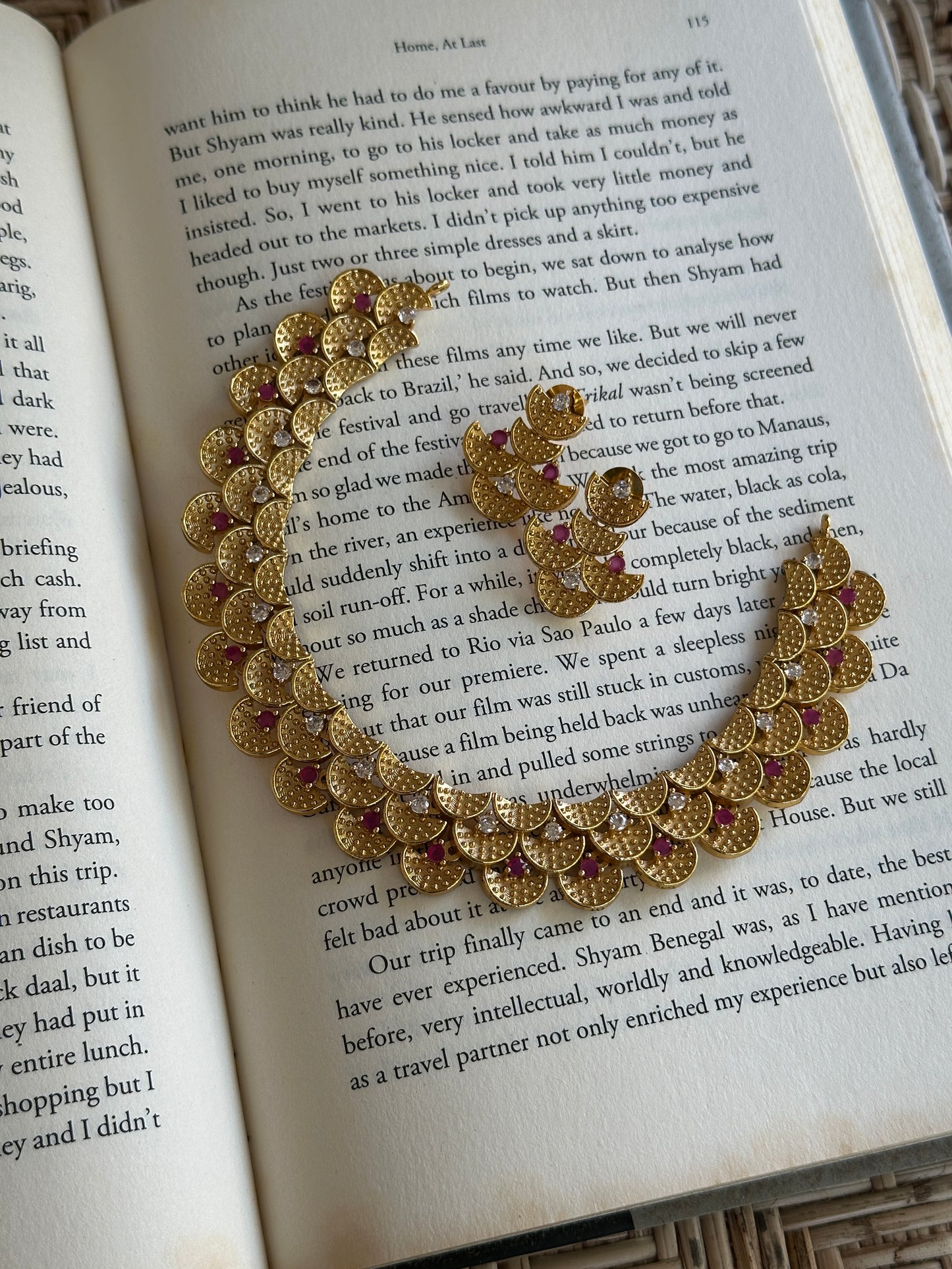 Afnan Diamond Necklace