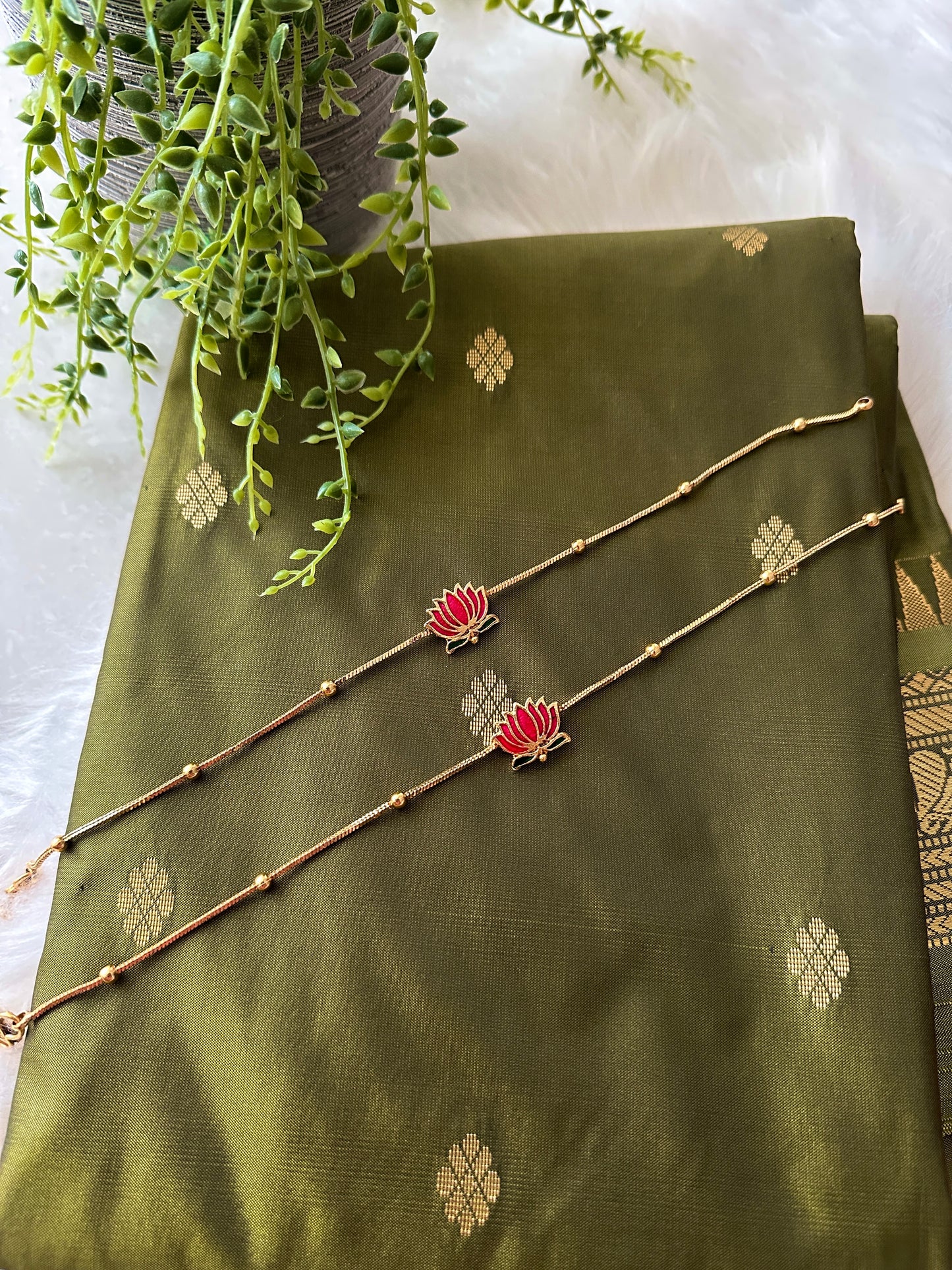 Ambuja Enamel Anklets