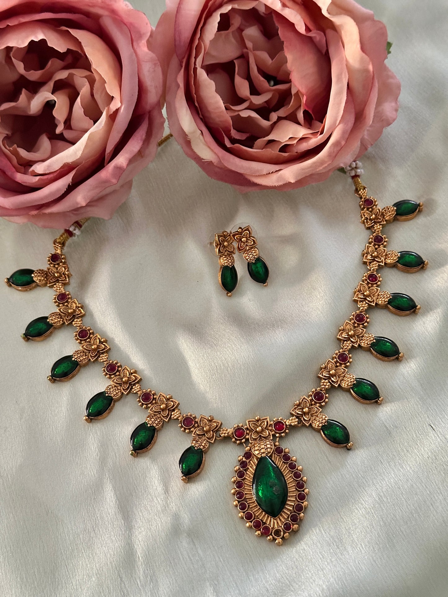 Elakkathali Palakka Necklace