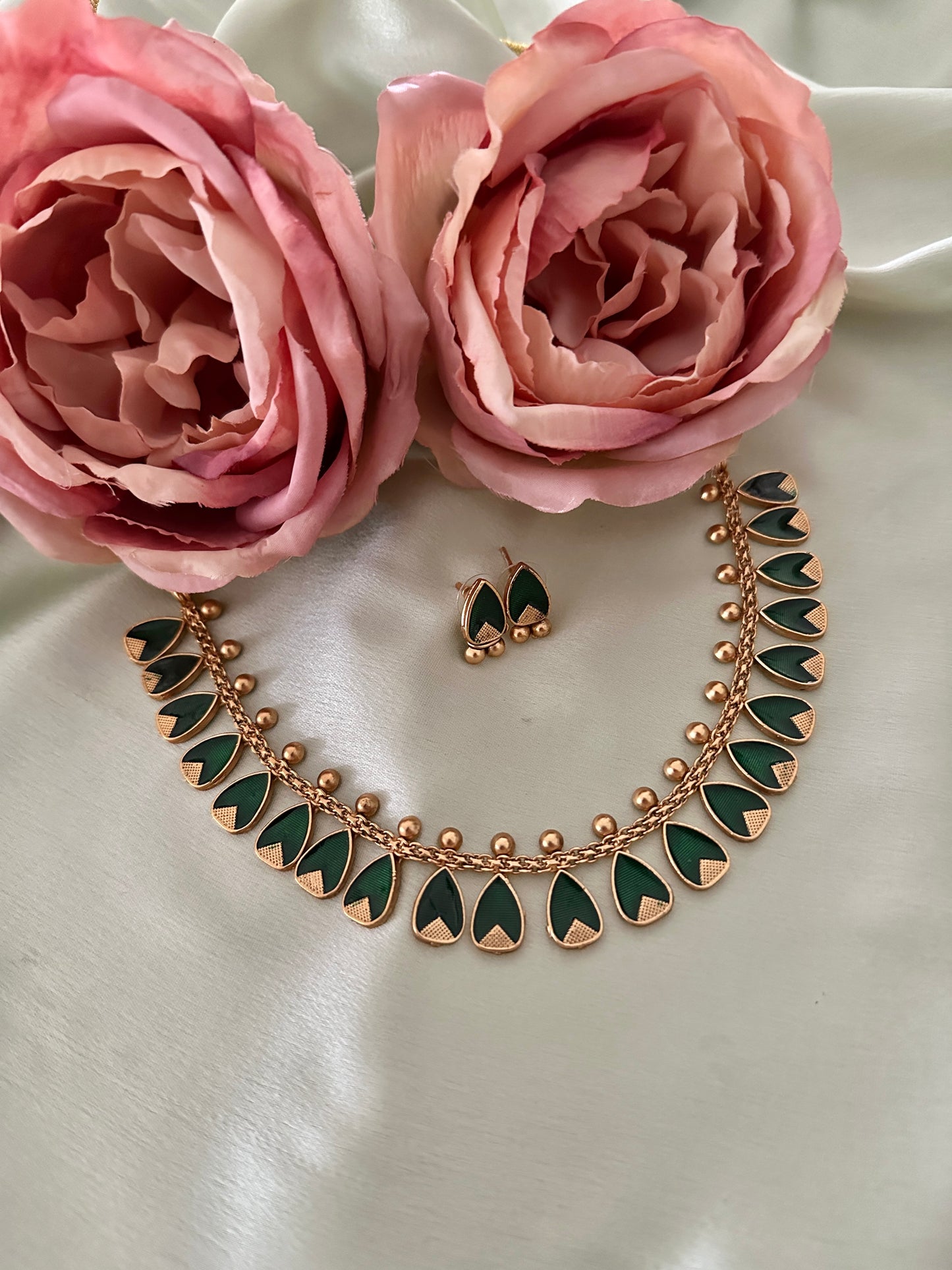 New Version Petal Enamel Necklace
