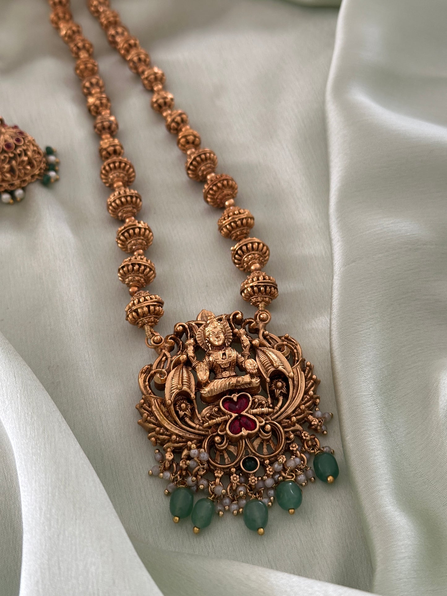 Chettinad Devi Chain Set with Green Beads