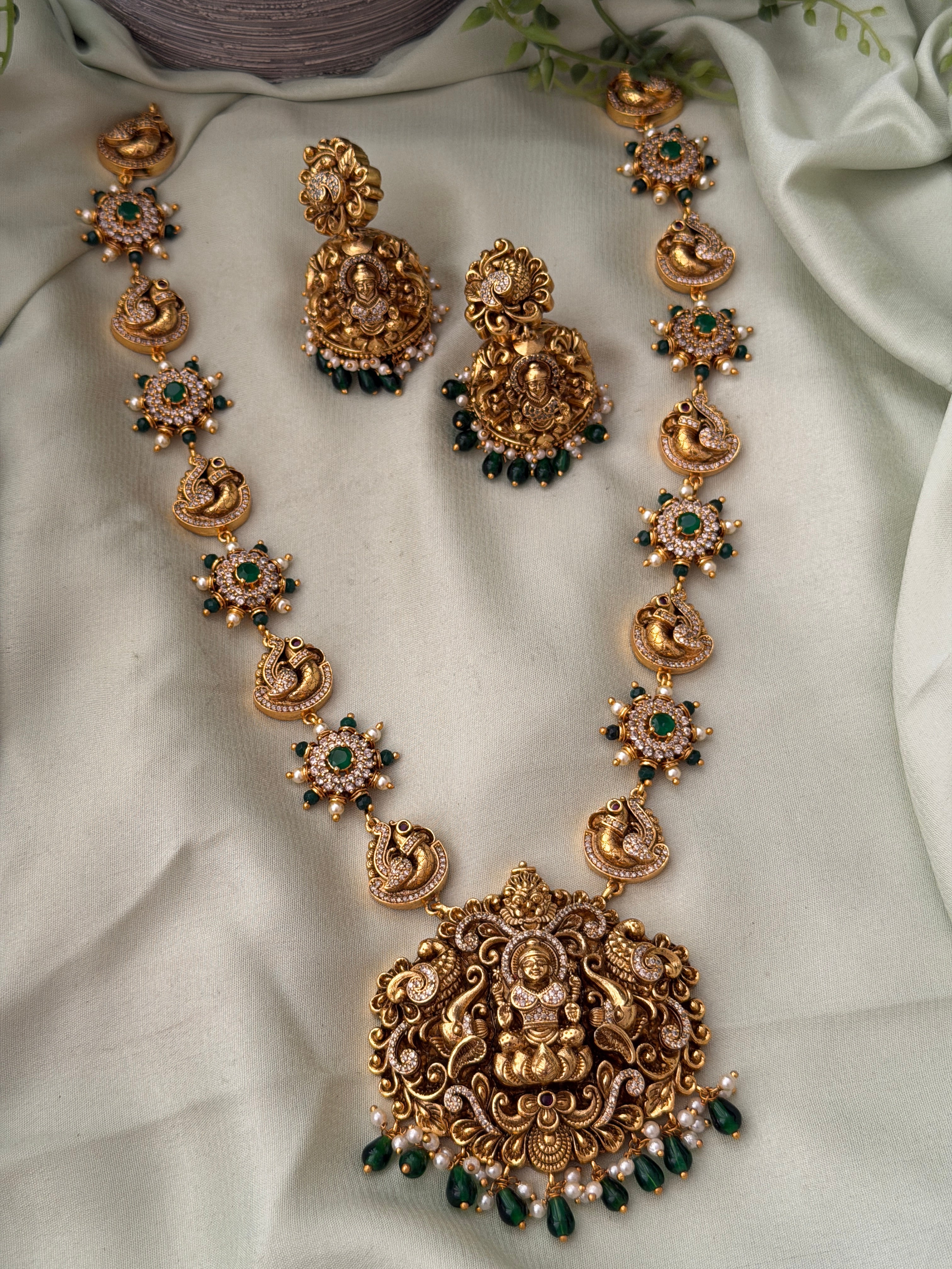 Hemavathi Emerald Bead Haaram Set – Ohbyozy