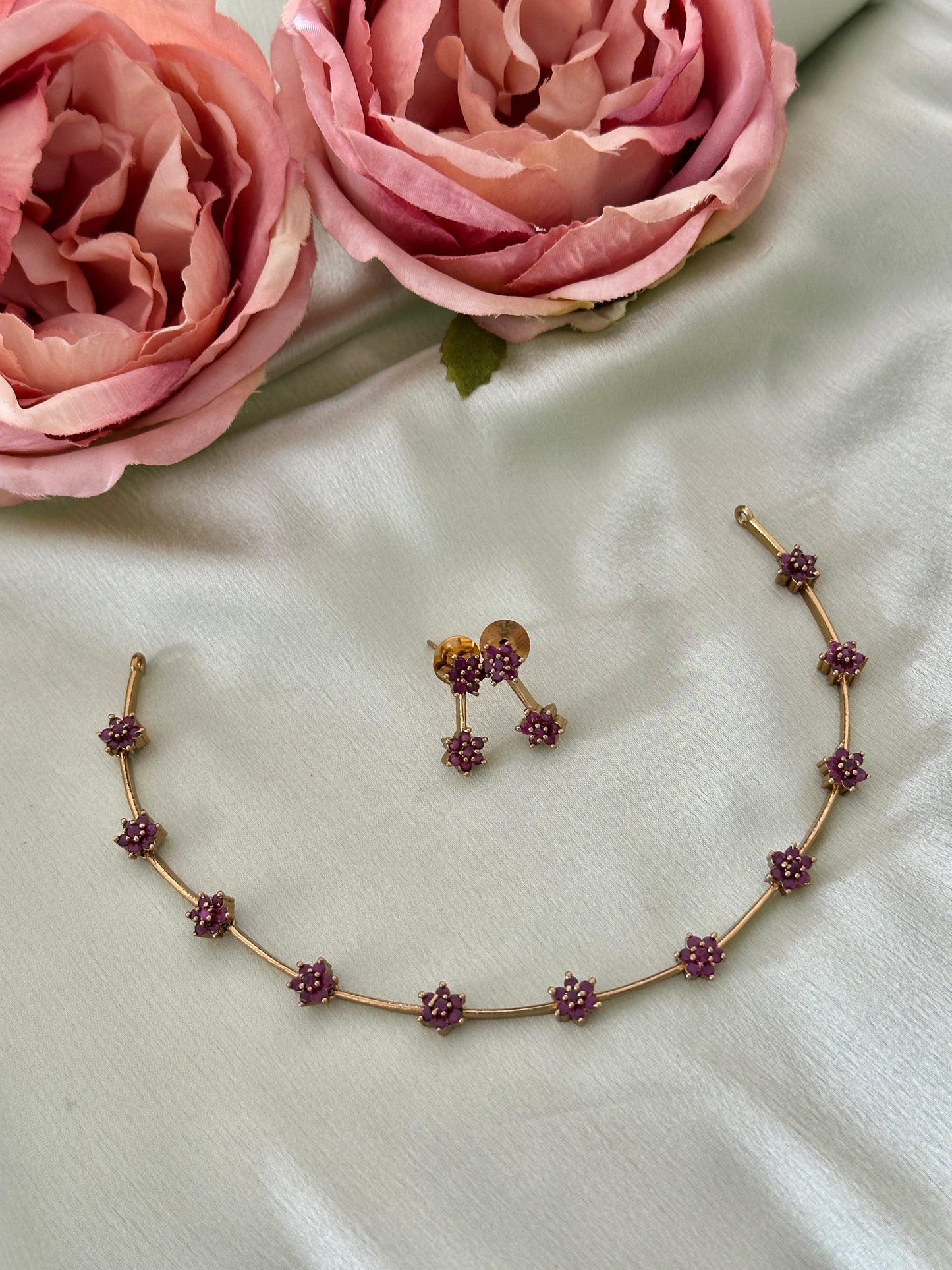 Flexible Flora AD Necklace