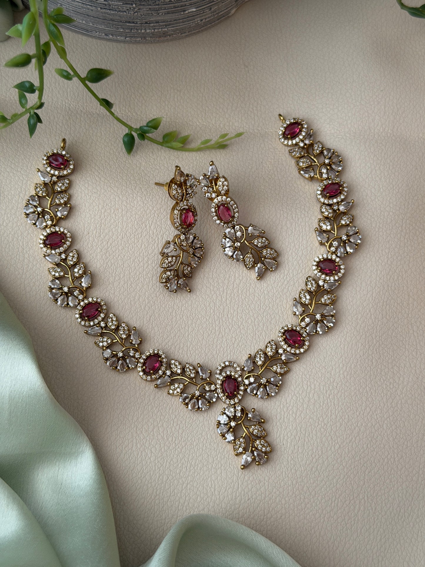 Mix of Berries AD Necklace