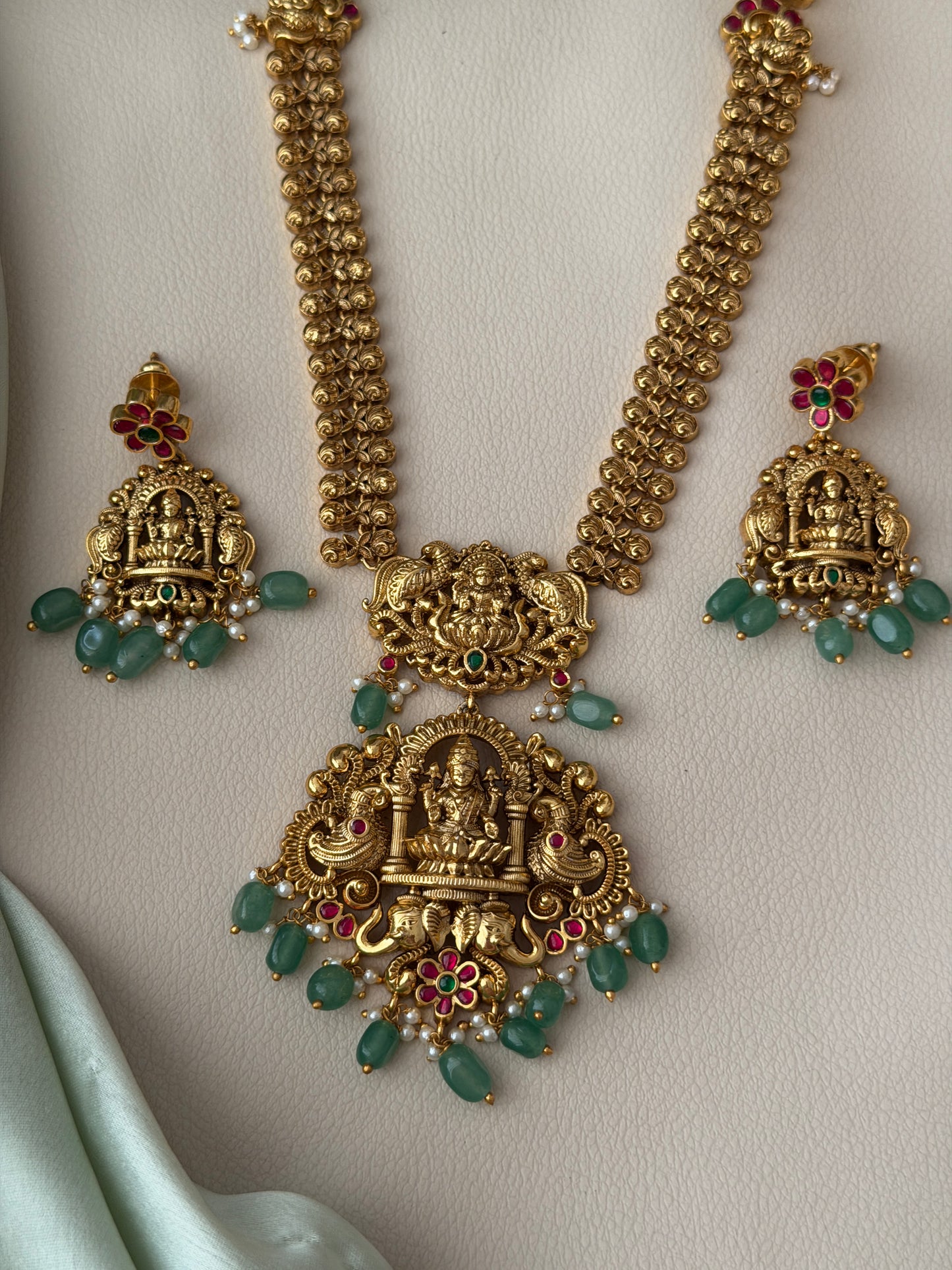 Lakshmika Antique Haaram set