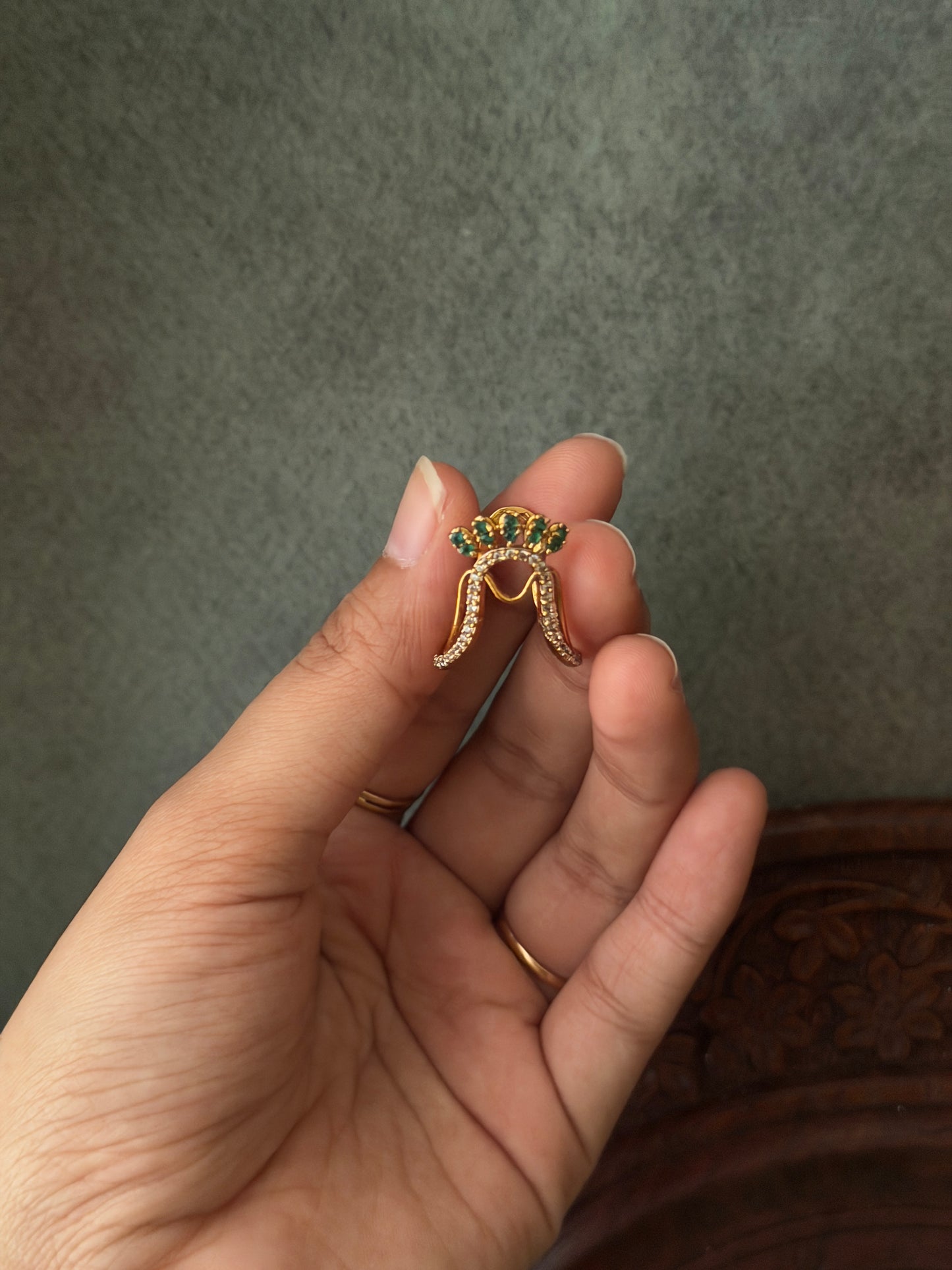 Crown Vanki Ring