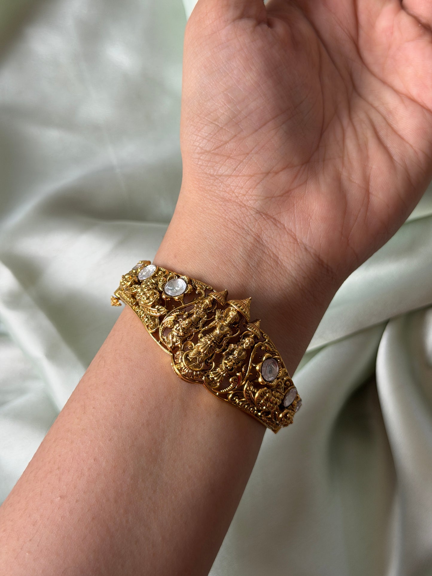 Ram Parivar Antique Kada