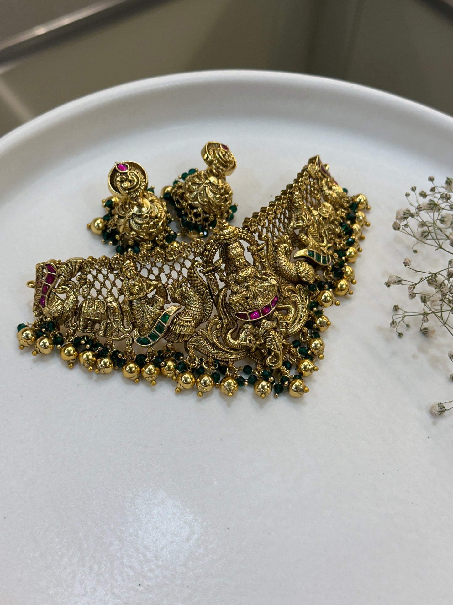 Deyvee Premium gold replica Choker