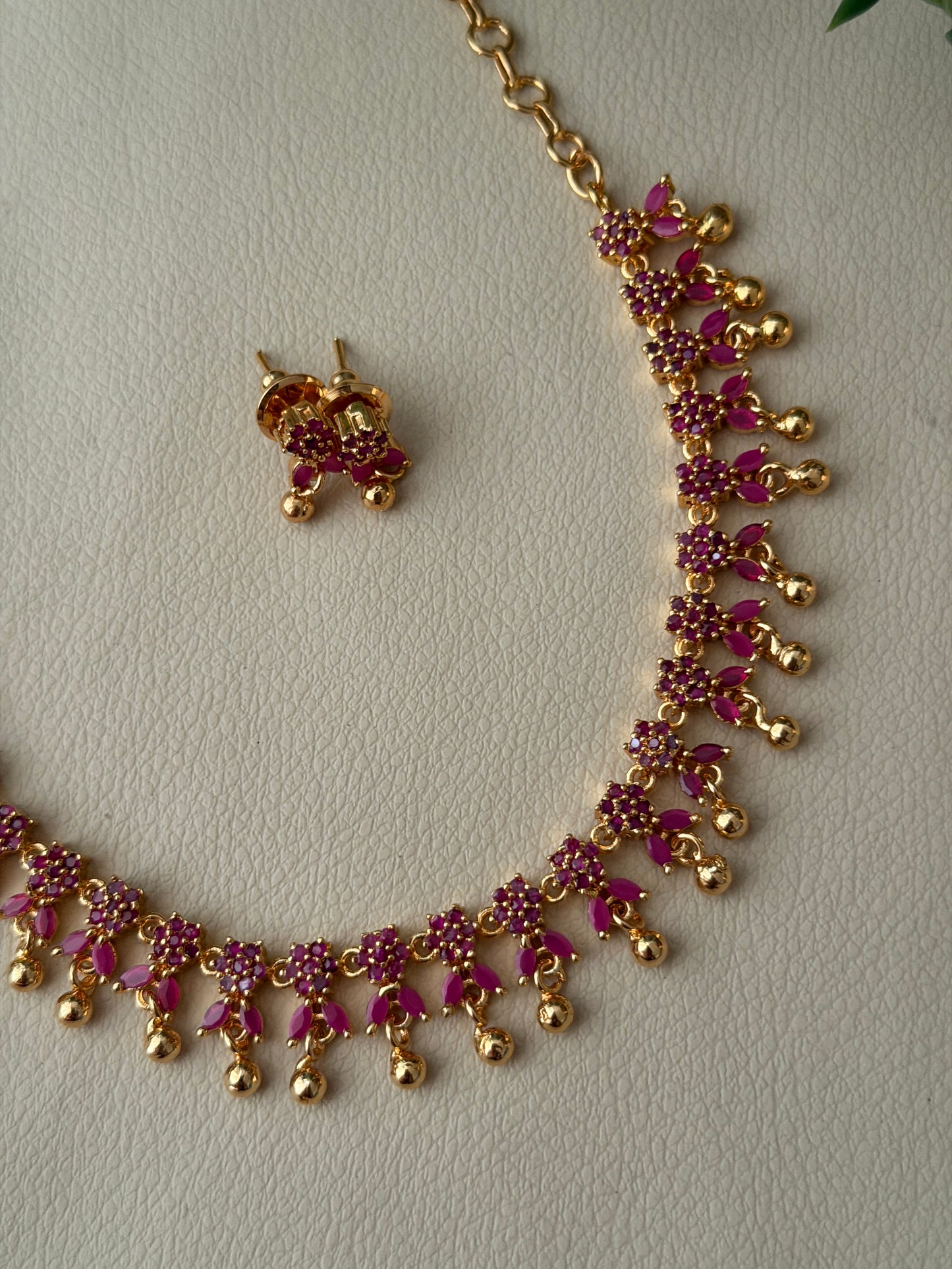 Lishikka Flora Necklace