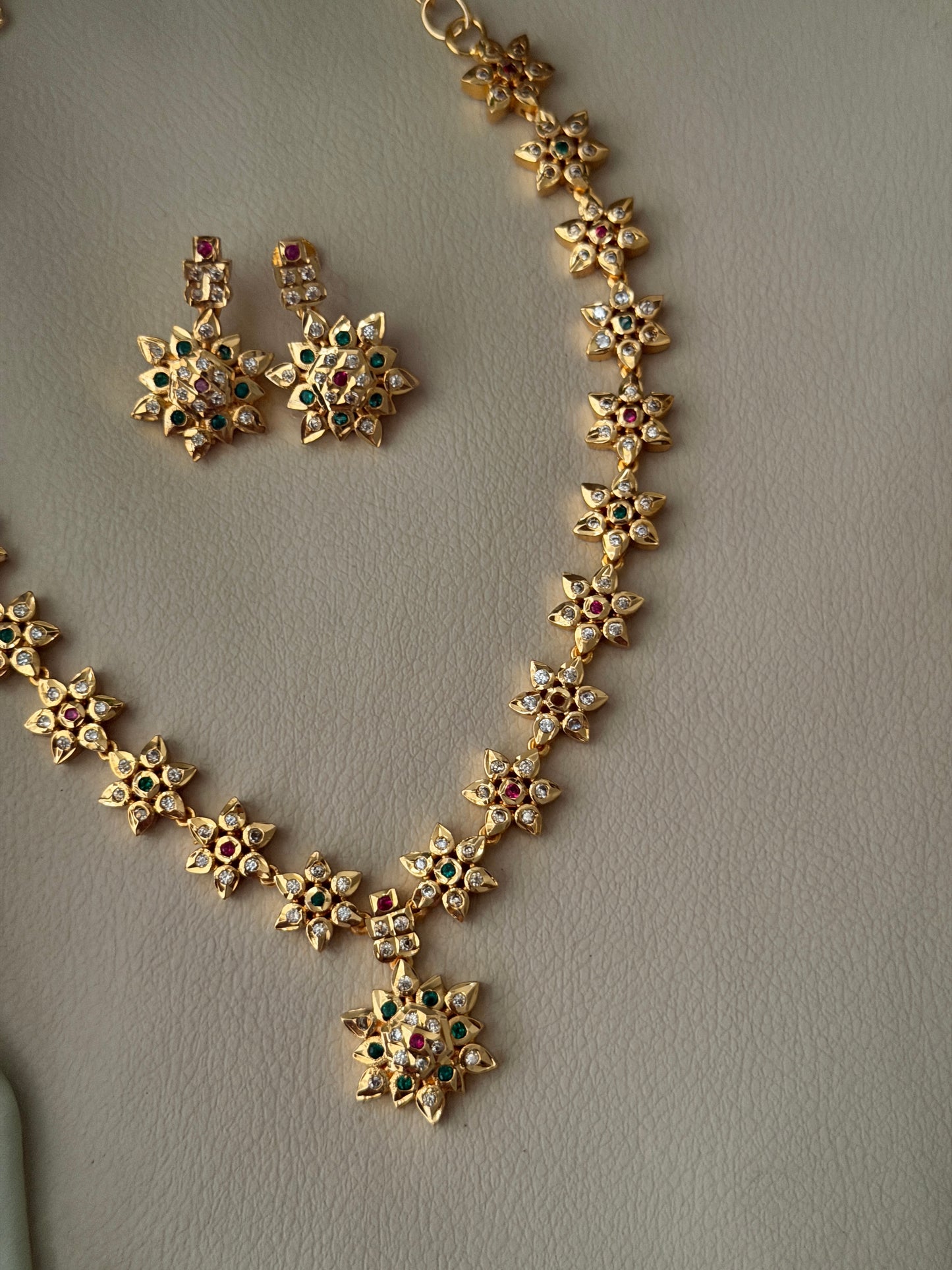 Vintage Star Premium Necklace