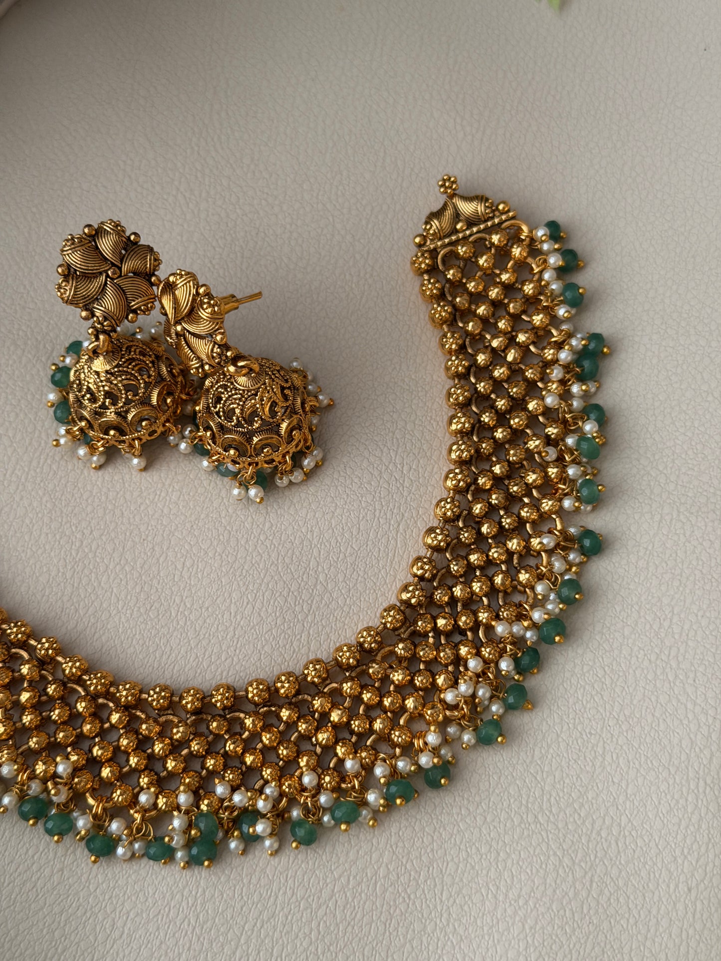 Archisha Non Idol Necklace