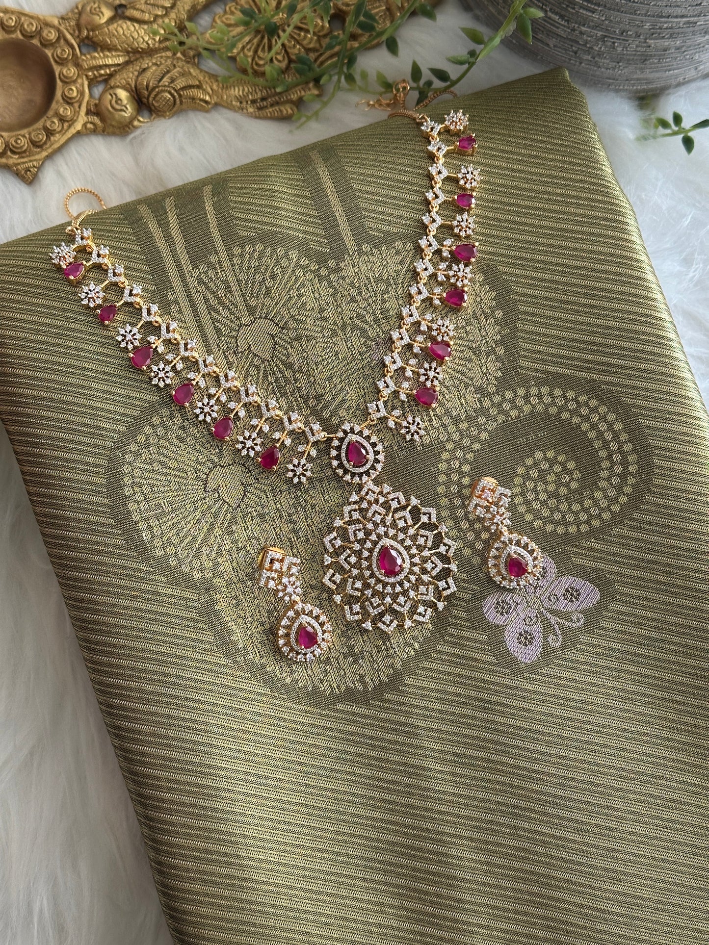 Crysta AD Necklace