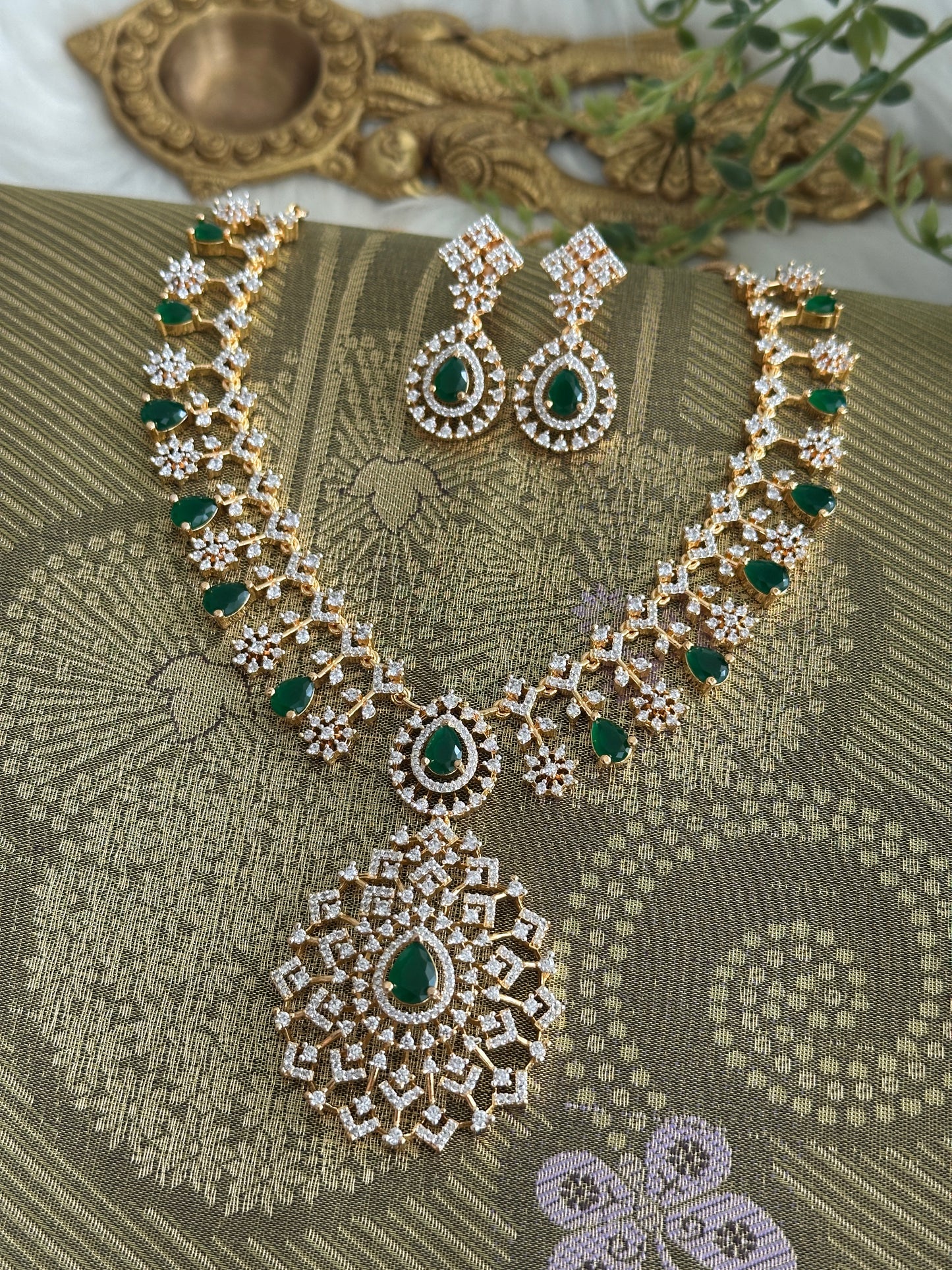 Crysta AD Necklace