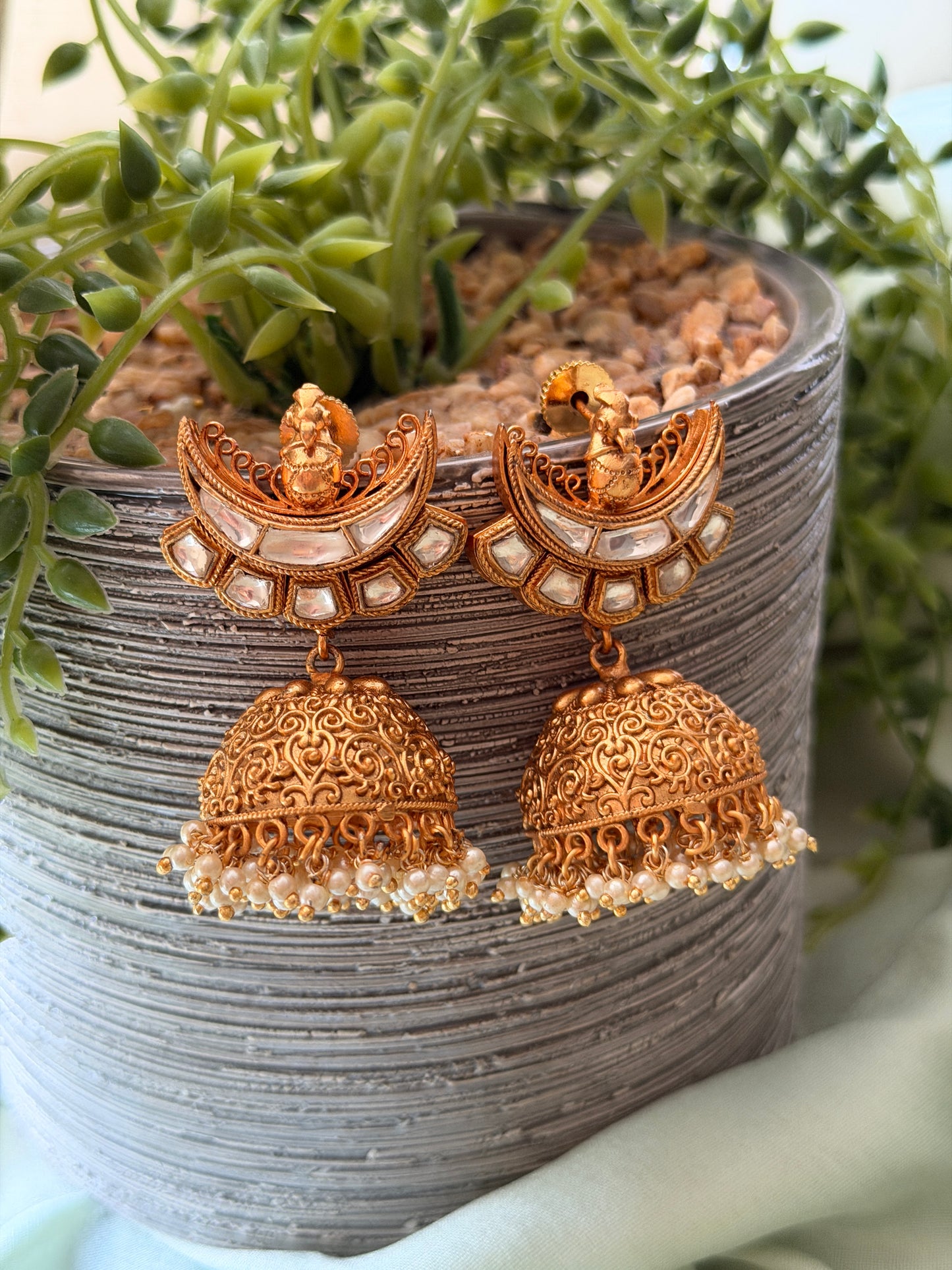 Chandra Jadau Jhumkas