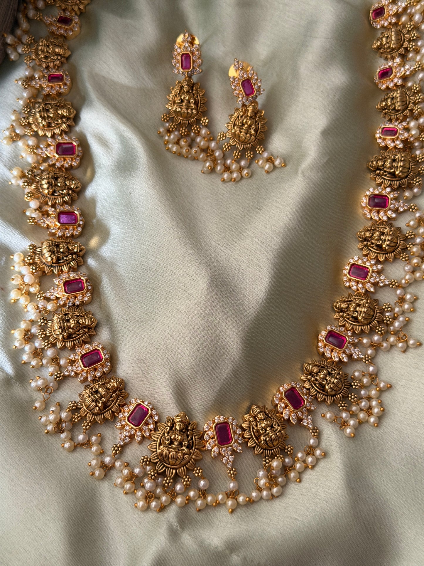 Square Ruby Lakshmi Guttapusalu Haaram