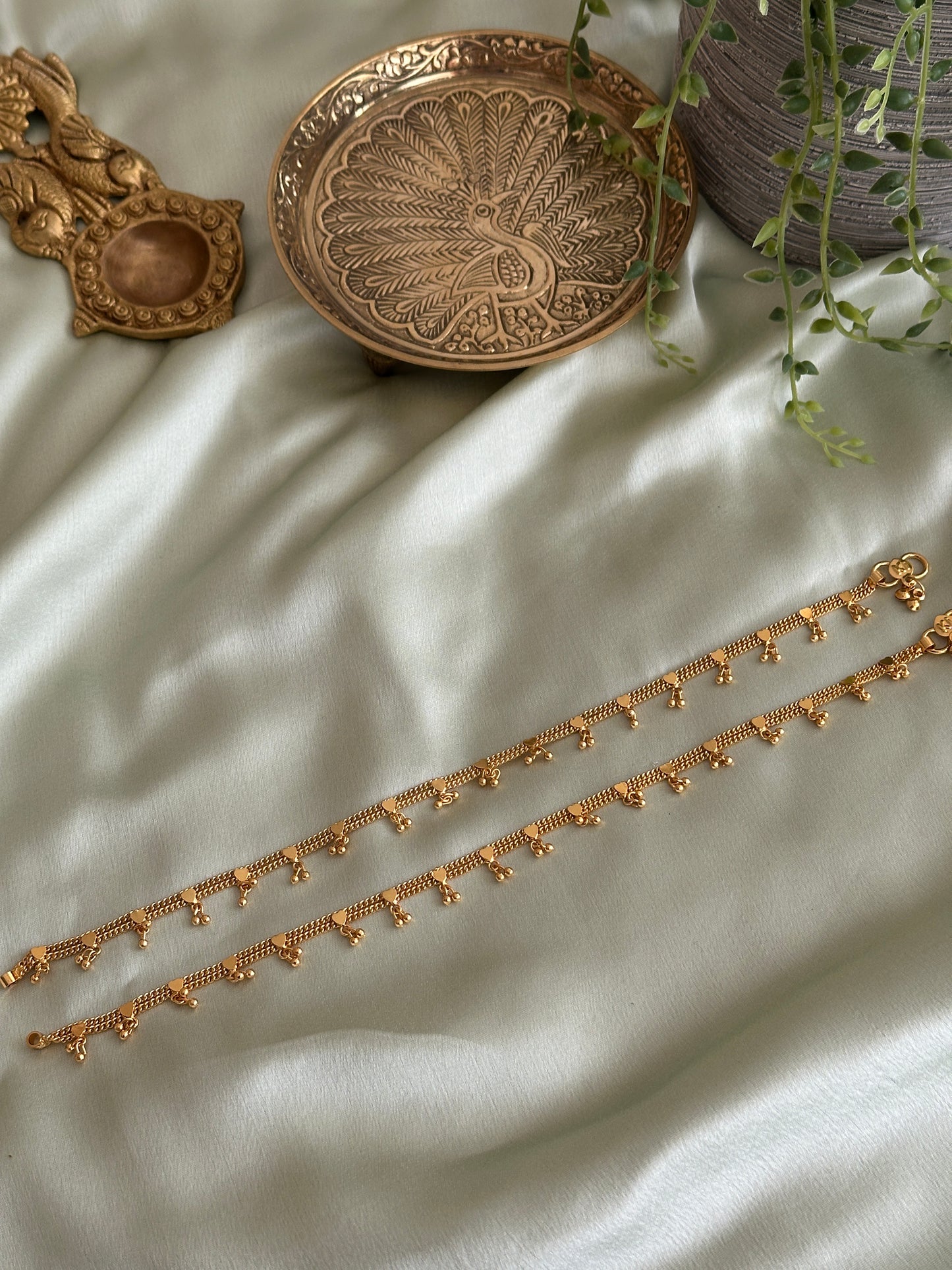 Gold Plated Anklets v1.0