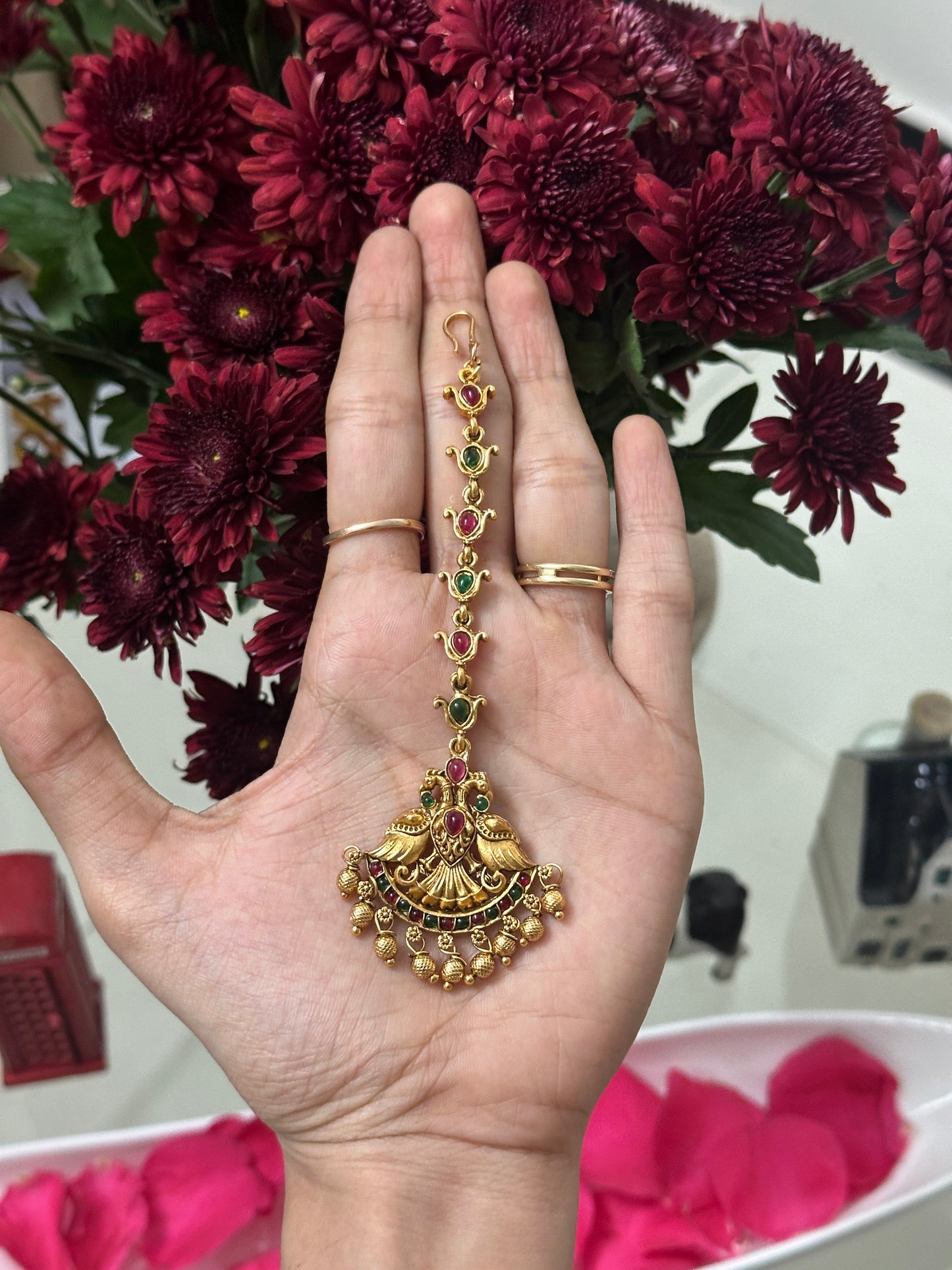 Azura Copper Maangtikkas