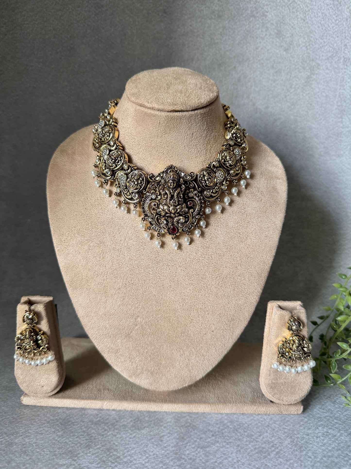 Sathvikam Bronze Necklace