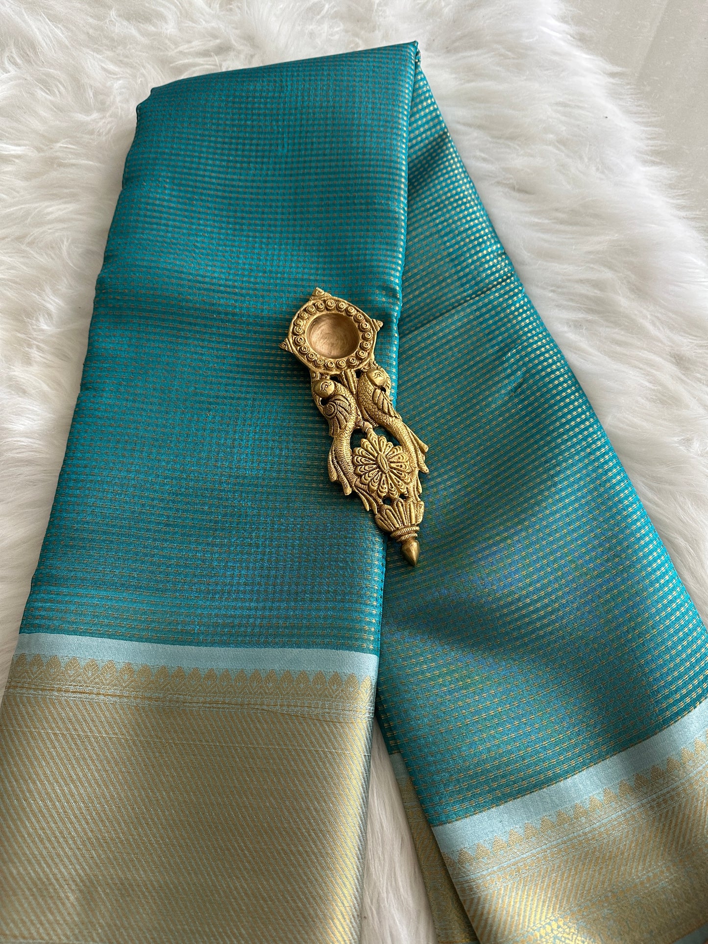Dual Tone Tissue Organza Saree