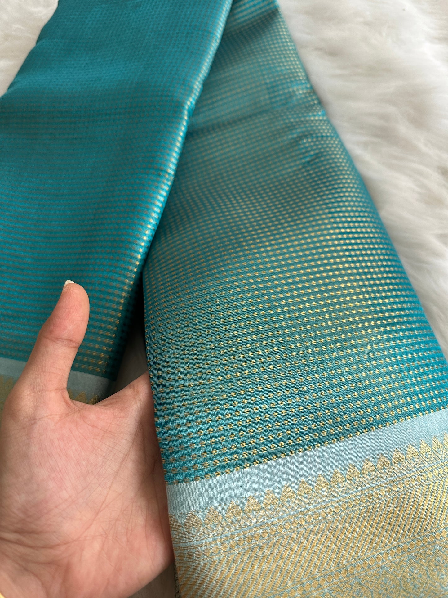 Dual Tone Tissue Organza Saree