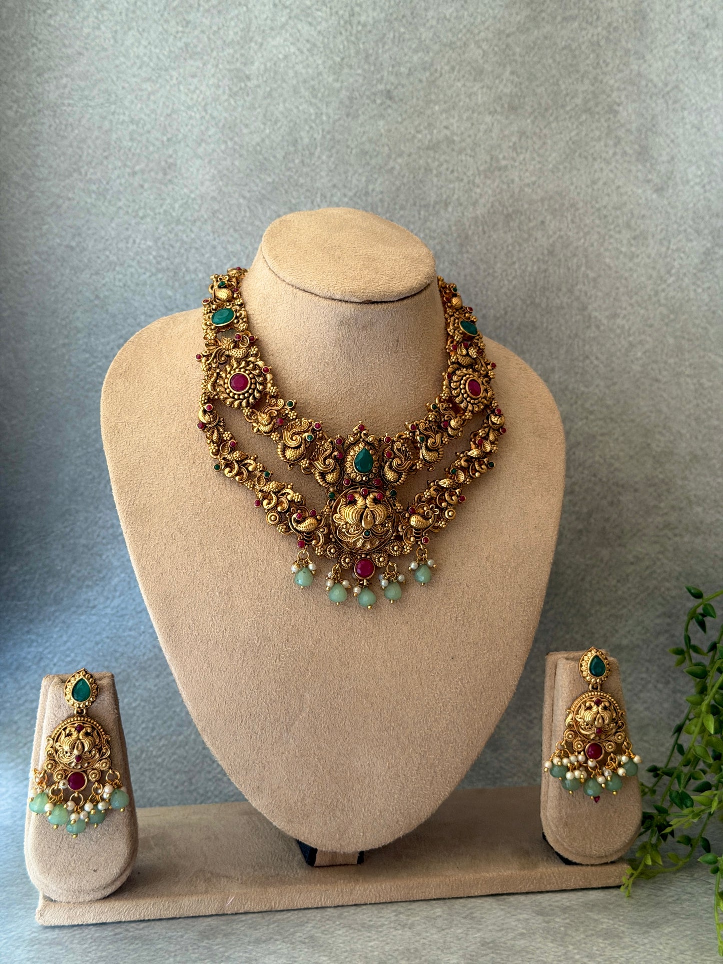Non Idol Budgeted Designer Necklace