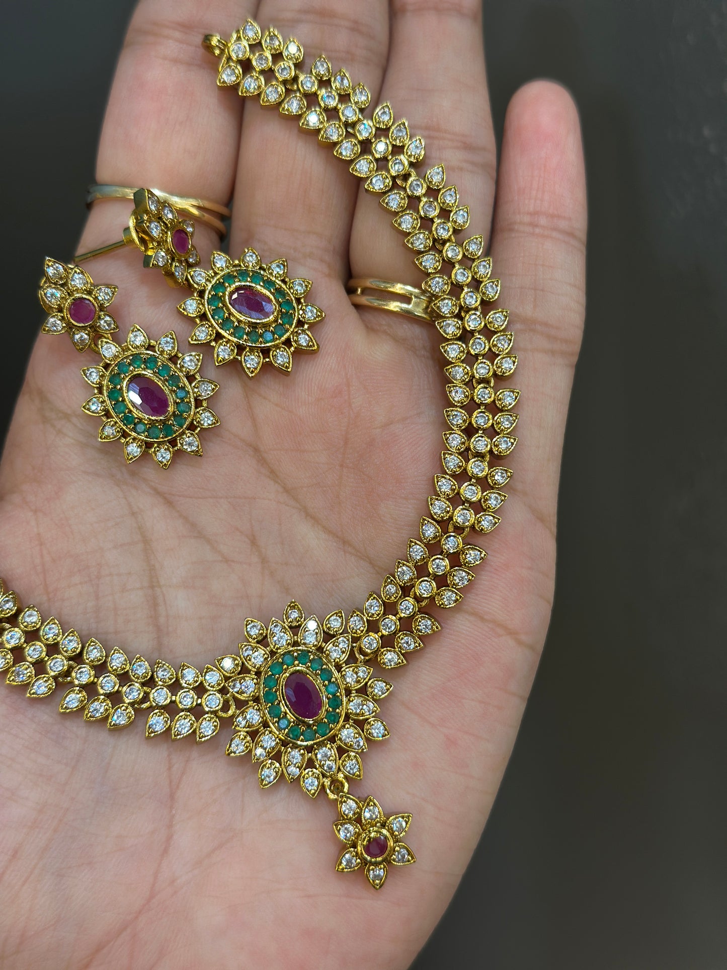 Urvashi Necklace