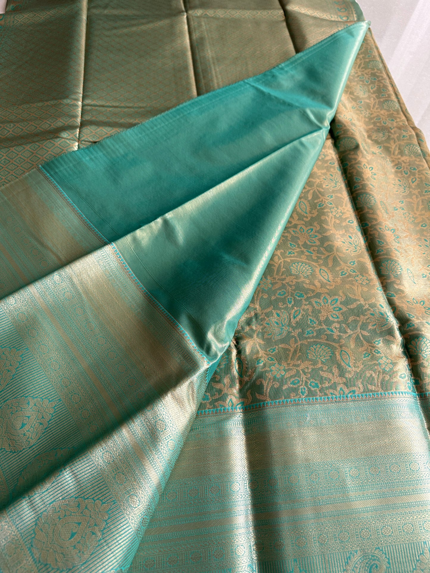 Seafoam Green Kanchi Tissue Pattu