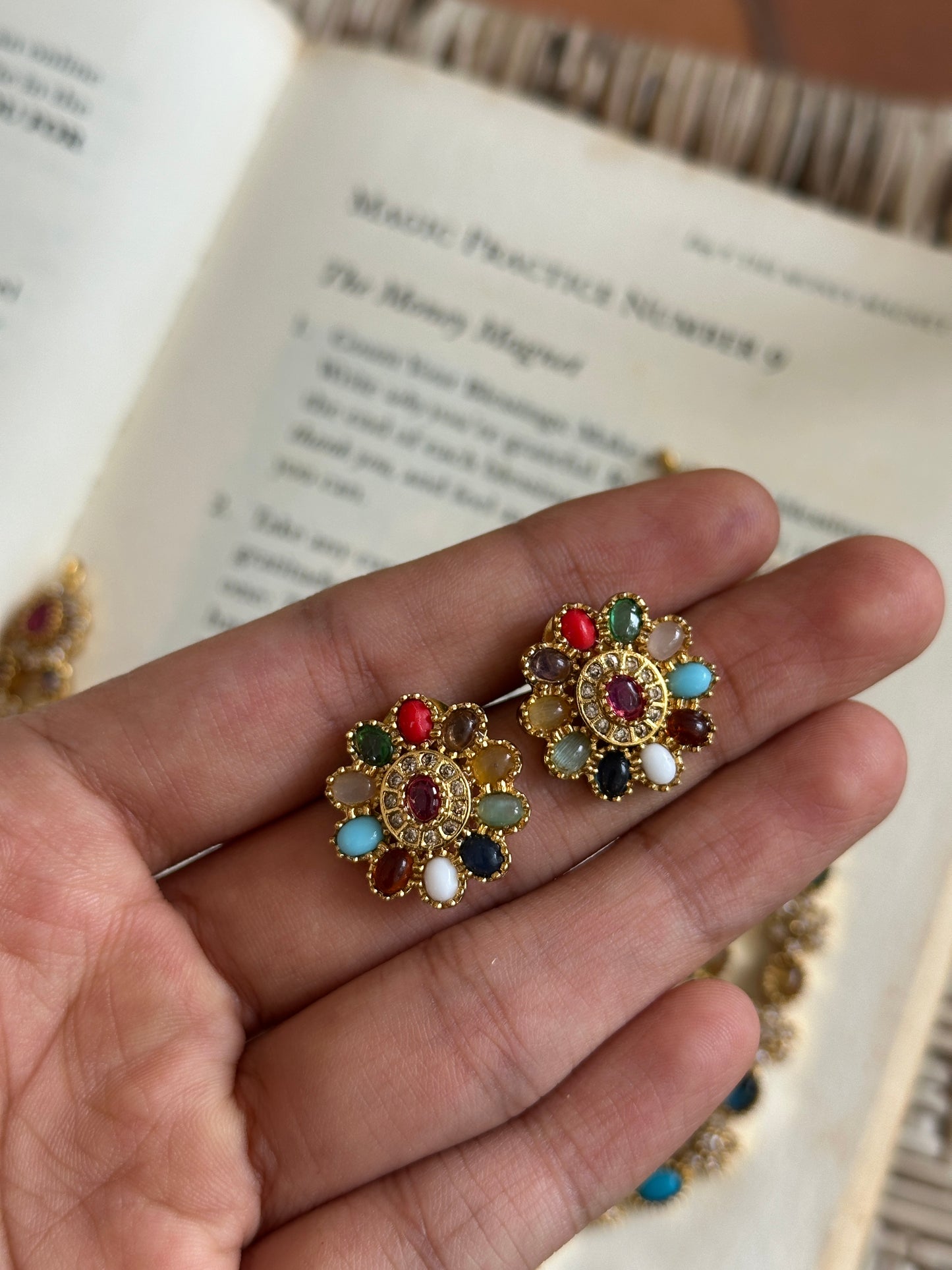 Vaanya Navaratna double layer