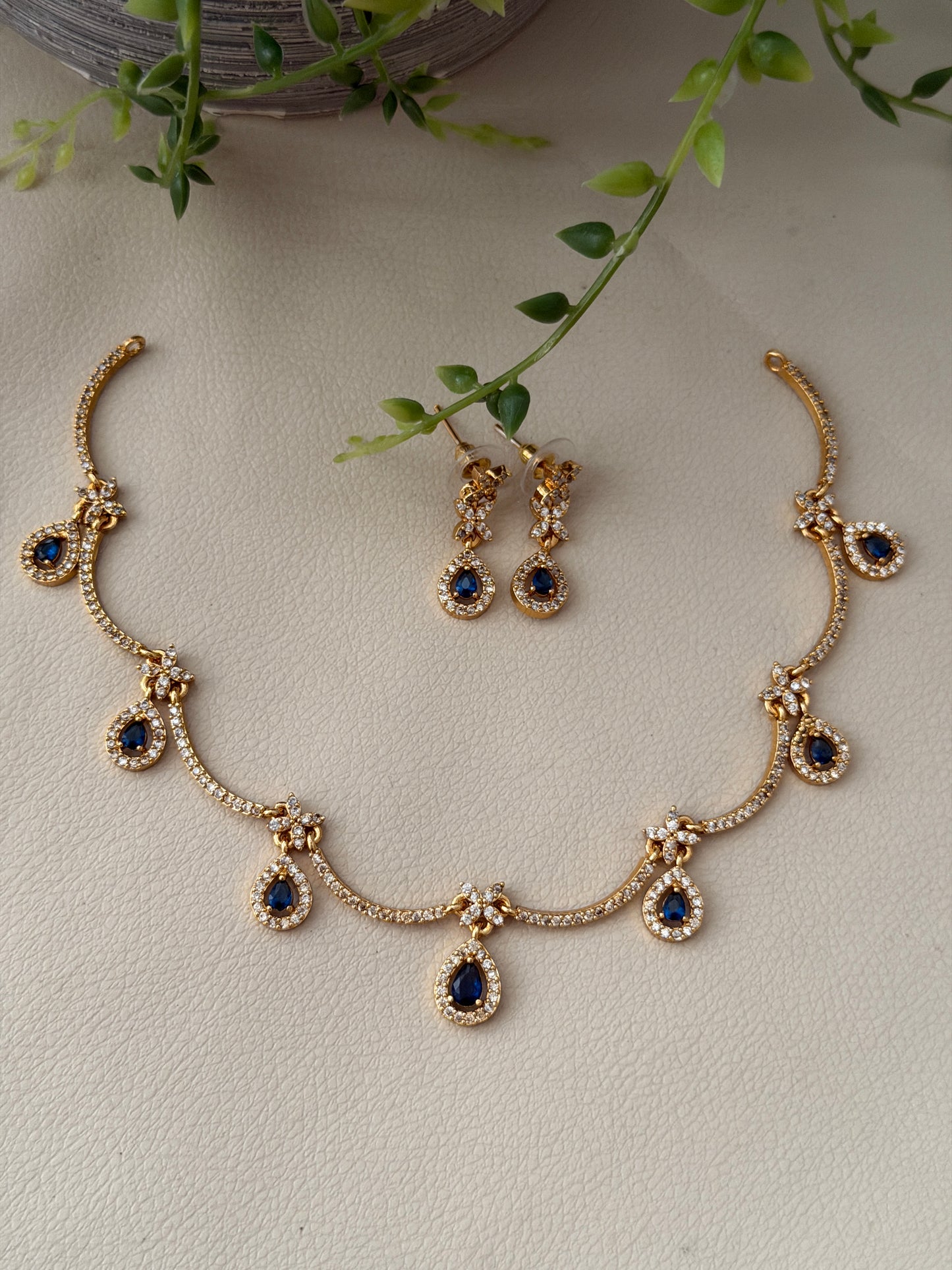 Raindrop AD Necklace