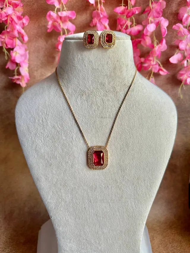 Alisha Stone Chain