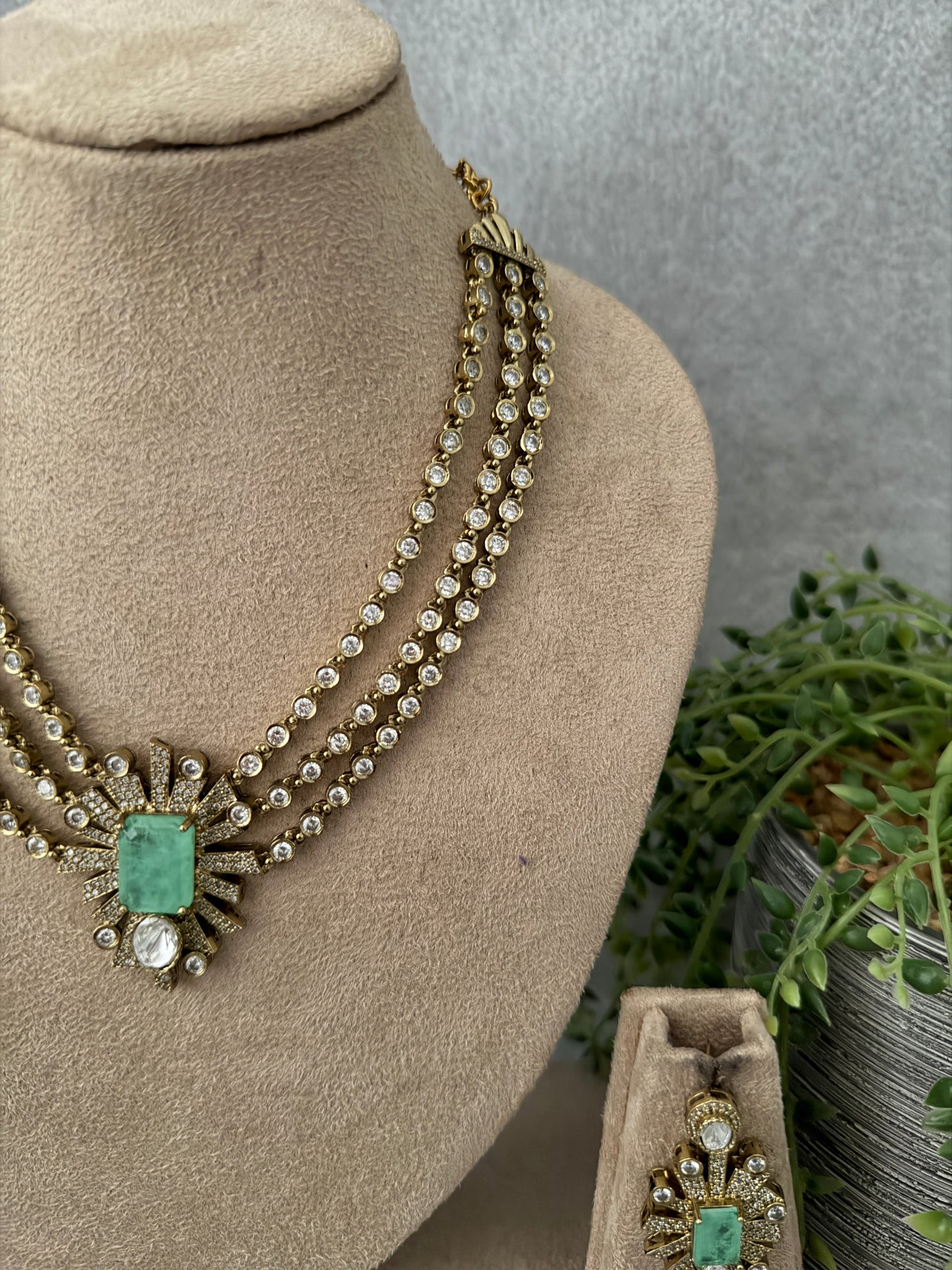 Three Layer Doublet Stone Necklace