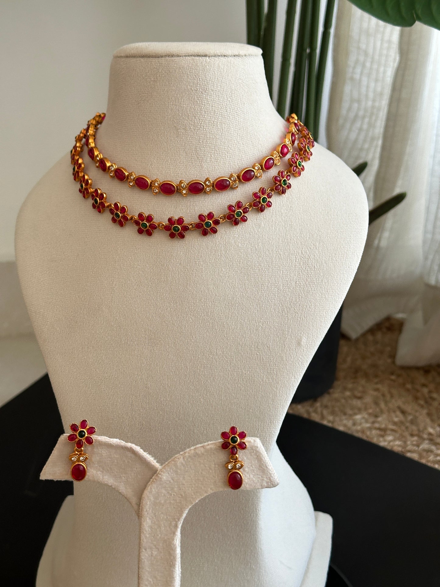 Double layered Kemp Necklace