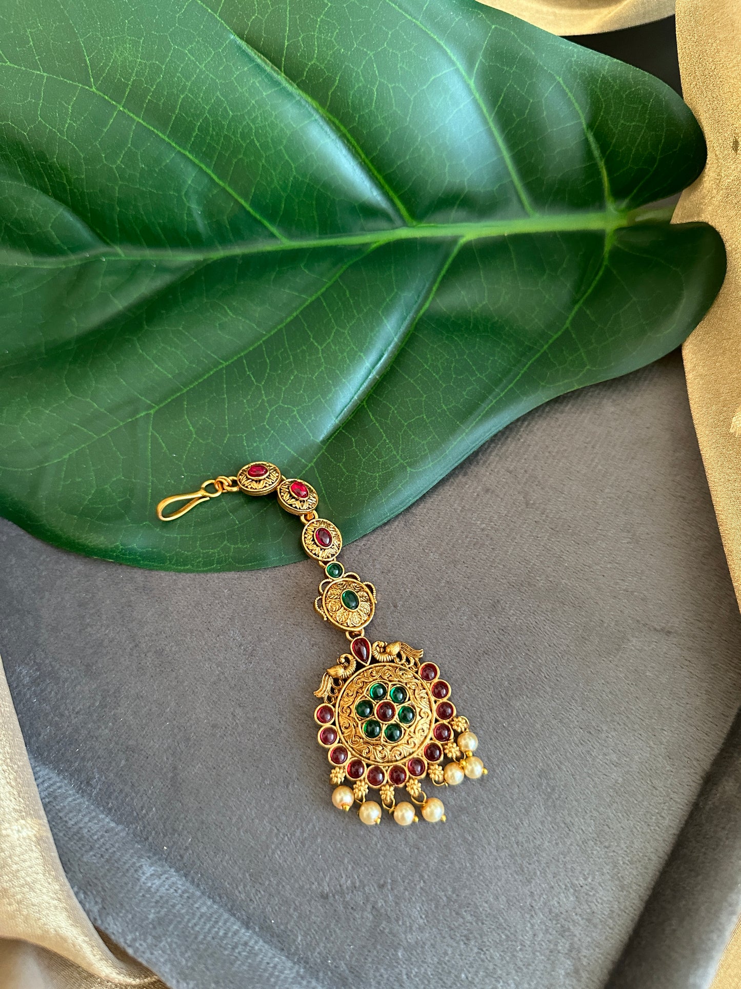 Non Idol Kemo Copper Maang tikka