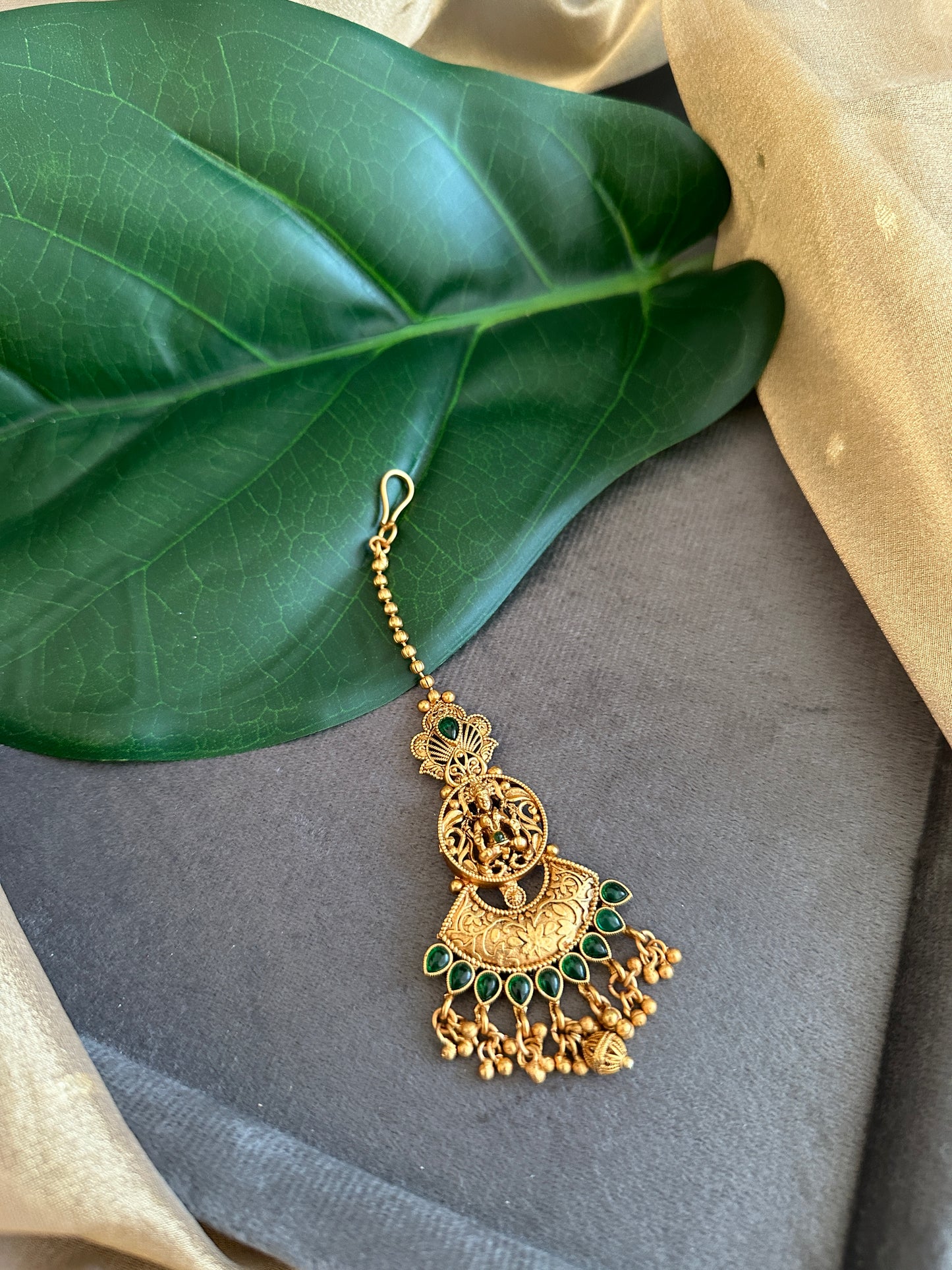 Kemp Devi copper gold Maang Tikka