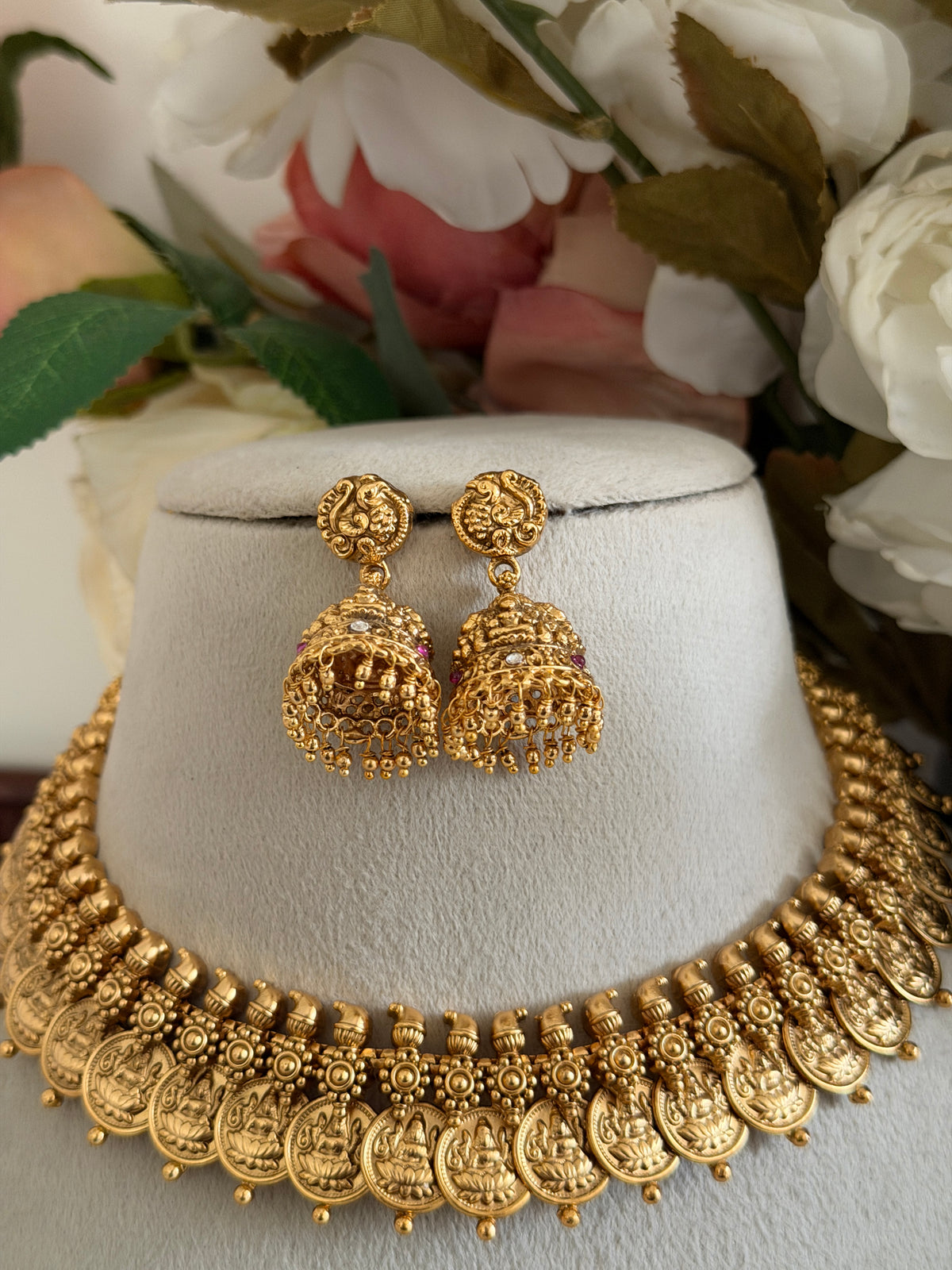 Aryamani Kaashu Necklace