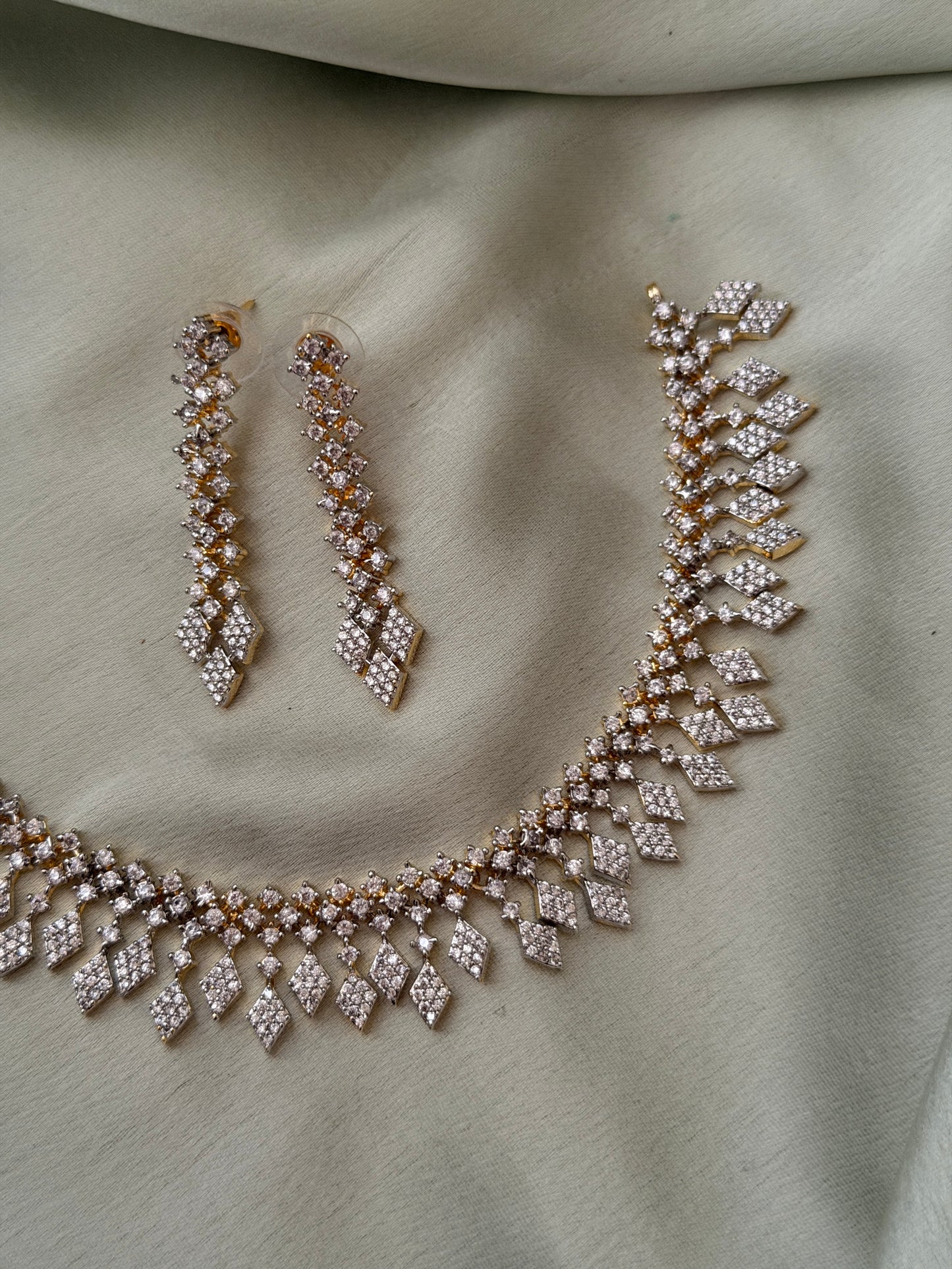 Anokhi Diamond Necklace